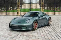porsche-992-gt3-touring-pts-malachite-green-metallic-for-sale-01