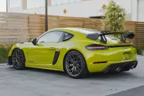 timestamped-1722032343782-2024-porsche-gt4rs-linden-green-000010