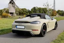 31781-975710-car-20230718-085402-porsche-911-sc-11