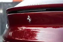 pannhorst-automobiles-ferrari-purosangue-rot-max-qualitaet-13