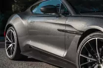 2017astonmartinvanquish-00017-63206