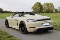 31781-975710-car-20230718-085352-porsche-911-sc-07