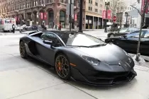 new-2021-lamborghini-aventador-svj-roadster-1610212525