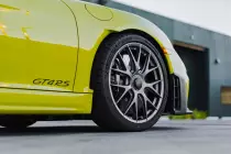 timestamped-1722032343784-2024-porsche-gt4rs-linden-green-000021