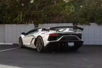 used-2020-lamborghini-aventador-svj-lp-770-4-1685842746-5