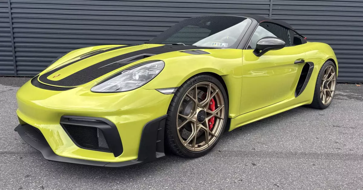 Linden Green - Porsche 718 Spyder RS (982) | carpaints.co