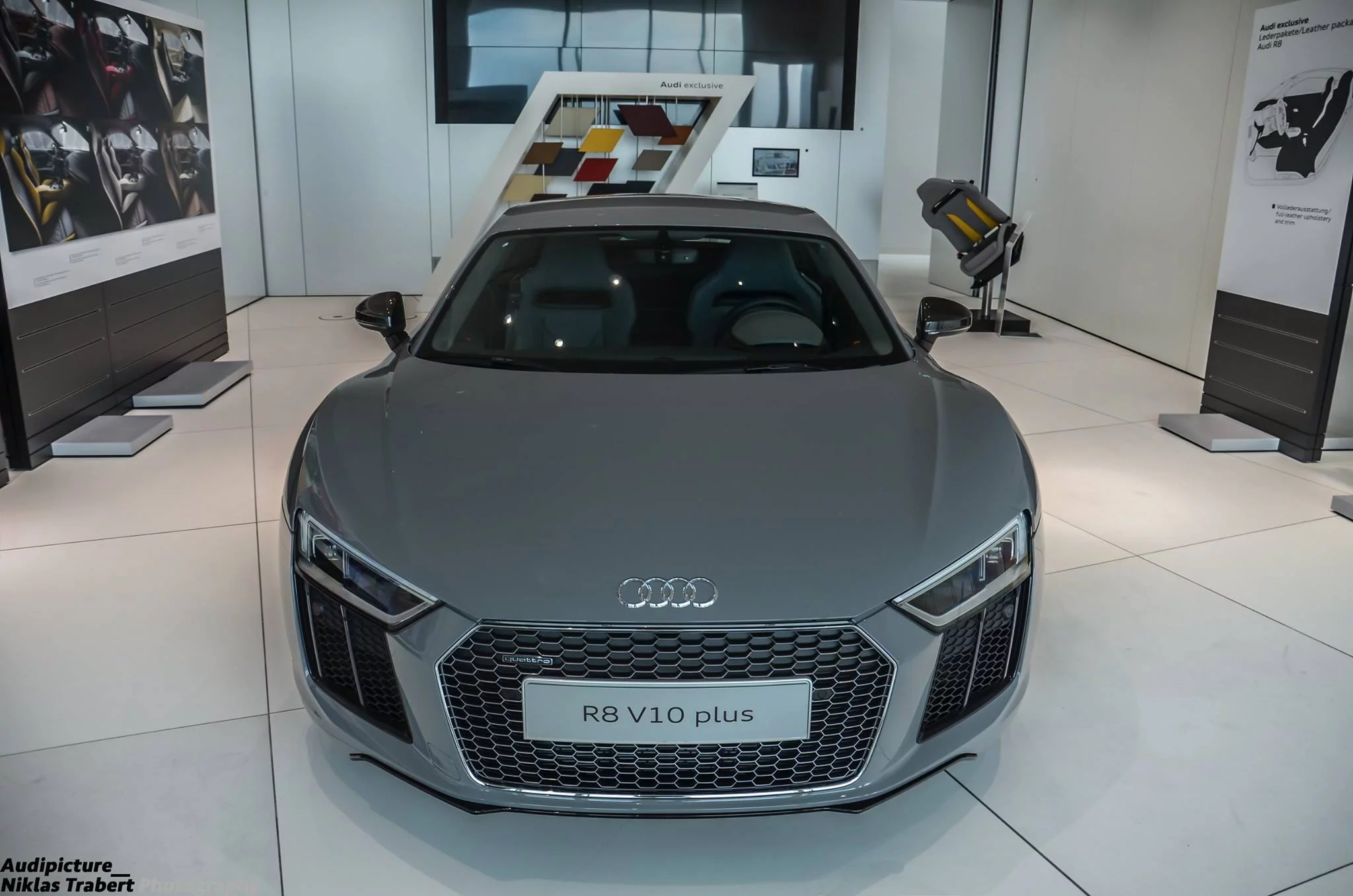 Nardo Grey Audi R8