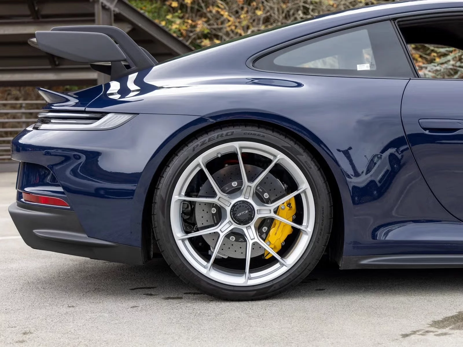 Dark Sea Blue Porsche 911 GT3