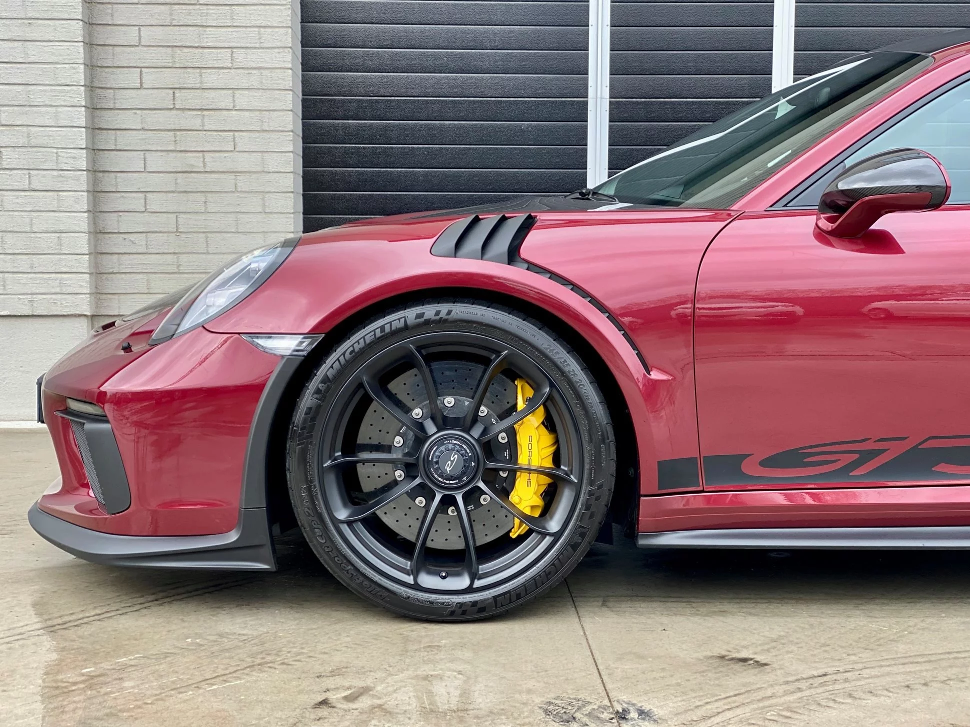 Arena Red Porsche 911 GT3 RS