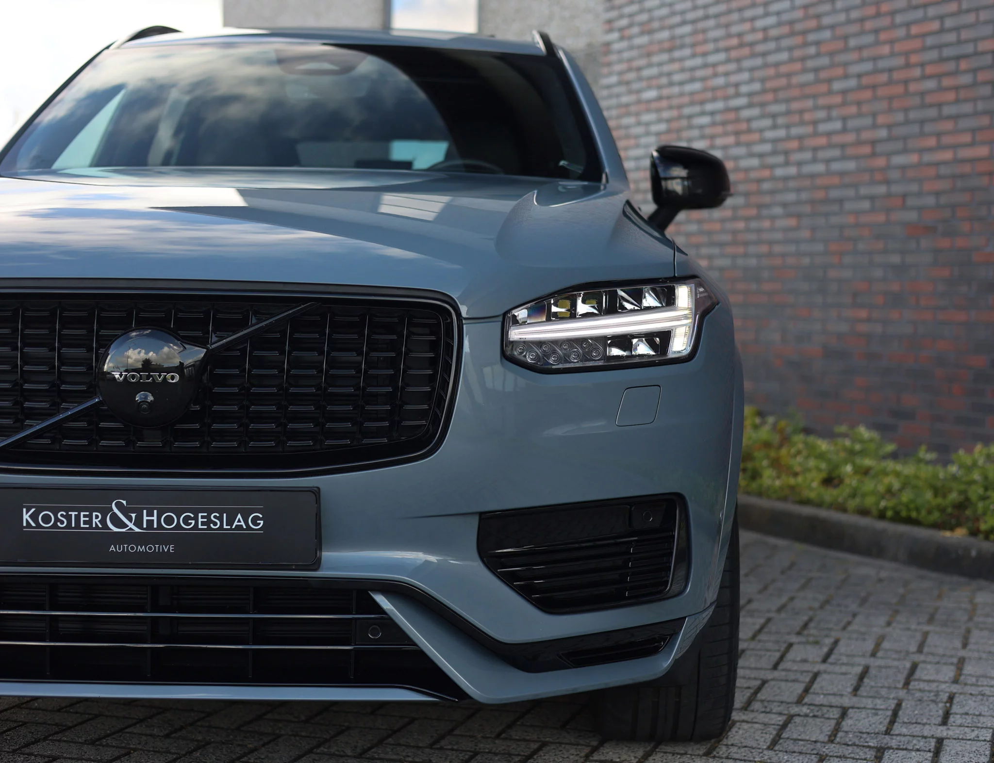 Thunder Grey Volvo XC90