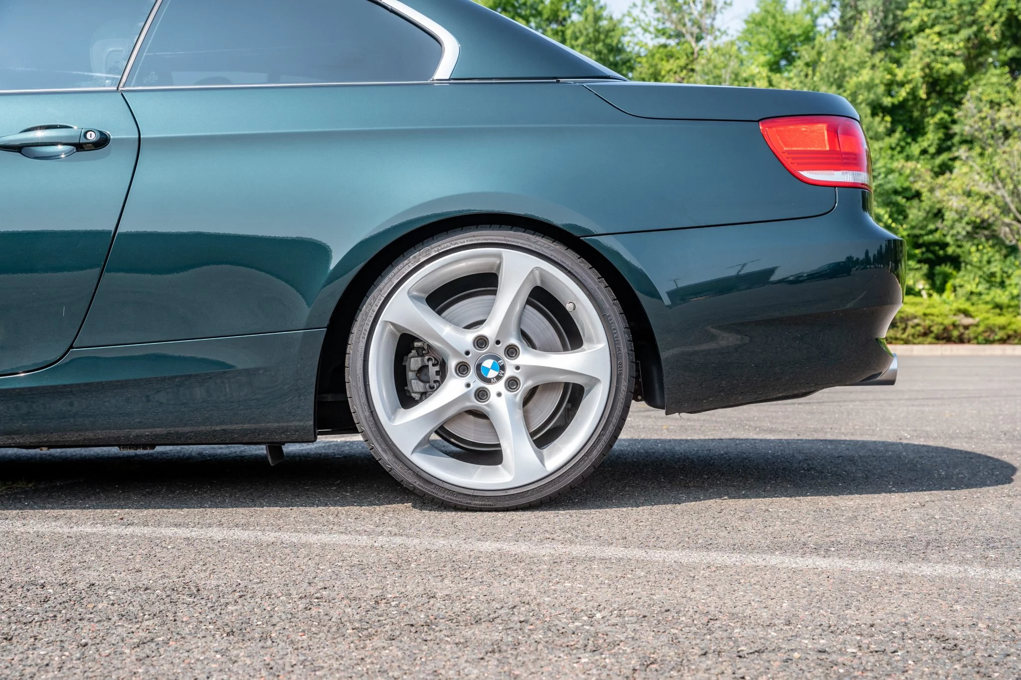 Deep Green BMW 3 Series