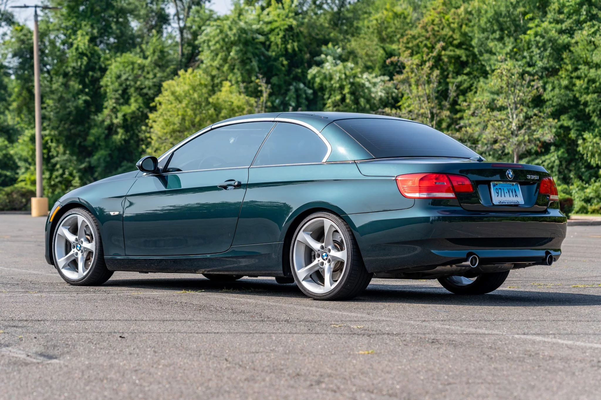 Deep Green BMW 3 Series