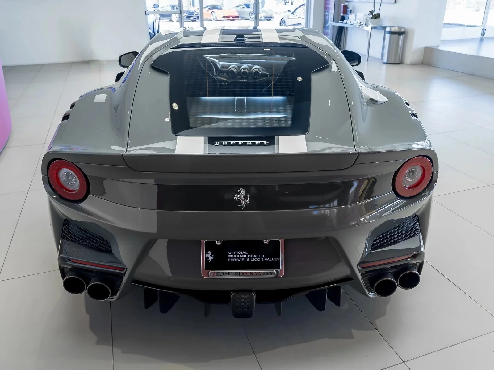 Grigio Medio Ferrari F12