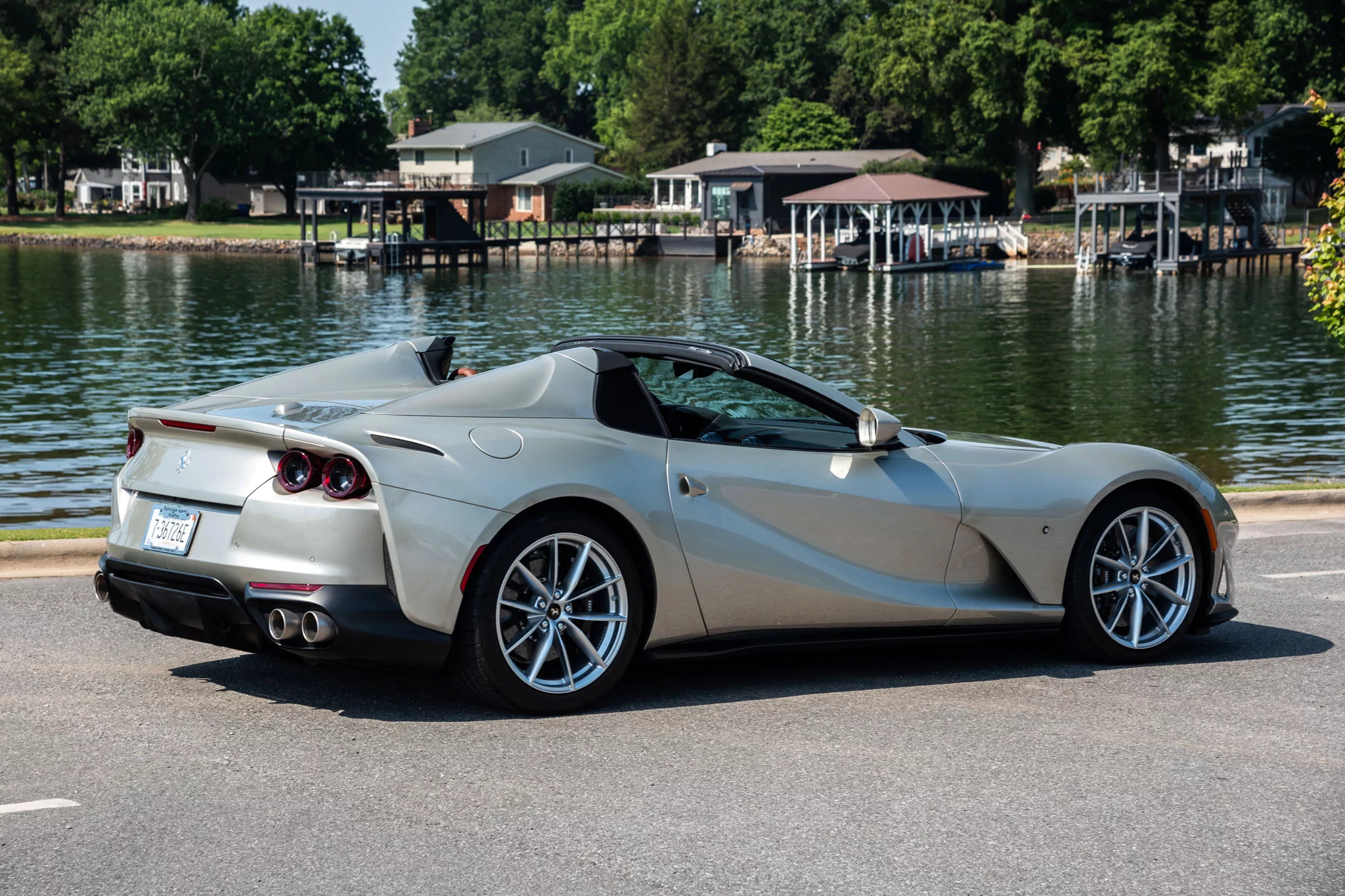 Nuovo Grigio Ingrid Ferrari 812