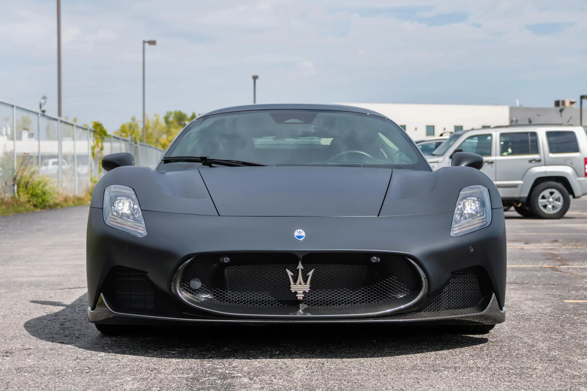 Nero Essenza Matte Maserati MC20