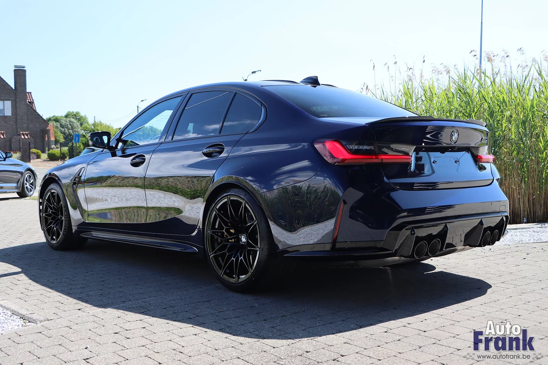Tanzanite Blue II BMW M3