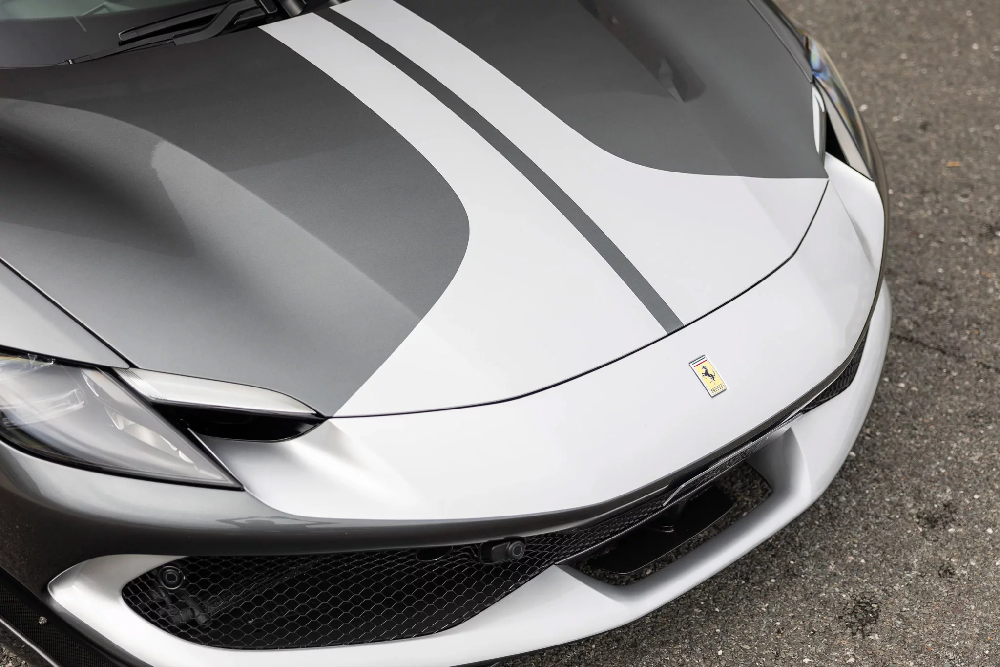 Grigio Silverstone Ferrari 296