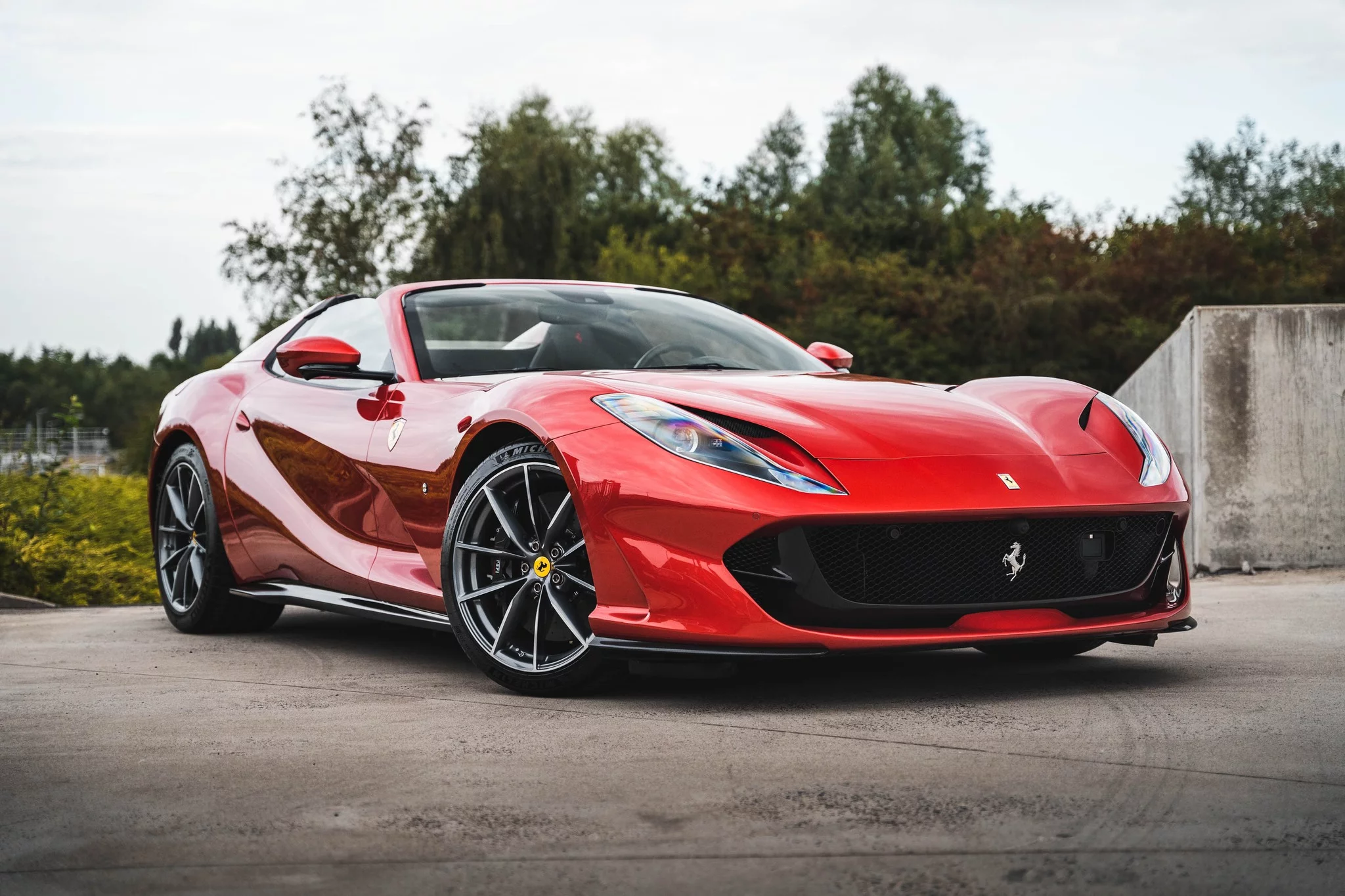Rosso Fuoco Ferrari 812