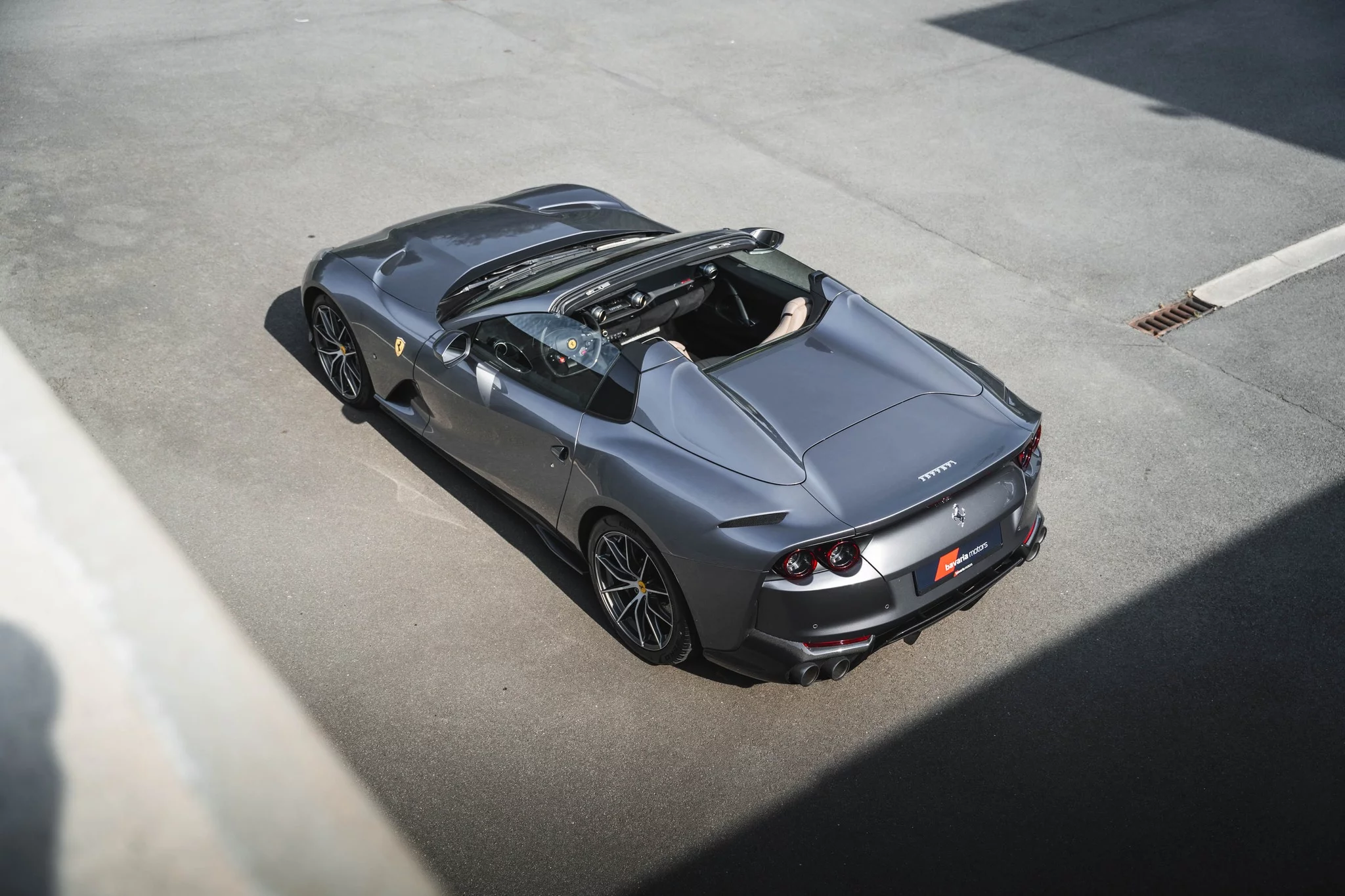 Grigio Ferro Ferrari 812
