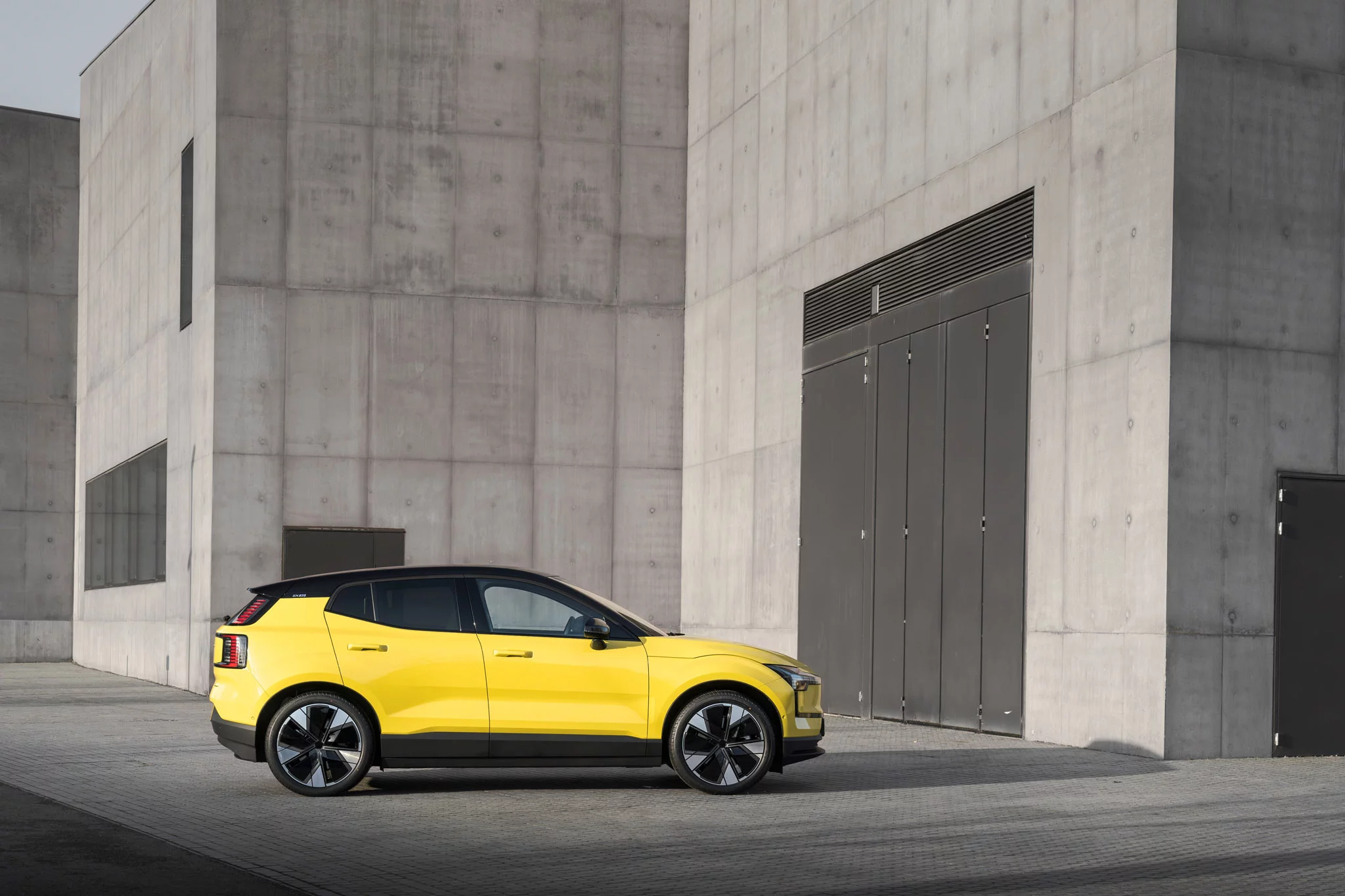 Moss Yellow Volvo EX30
