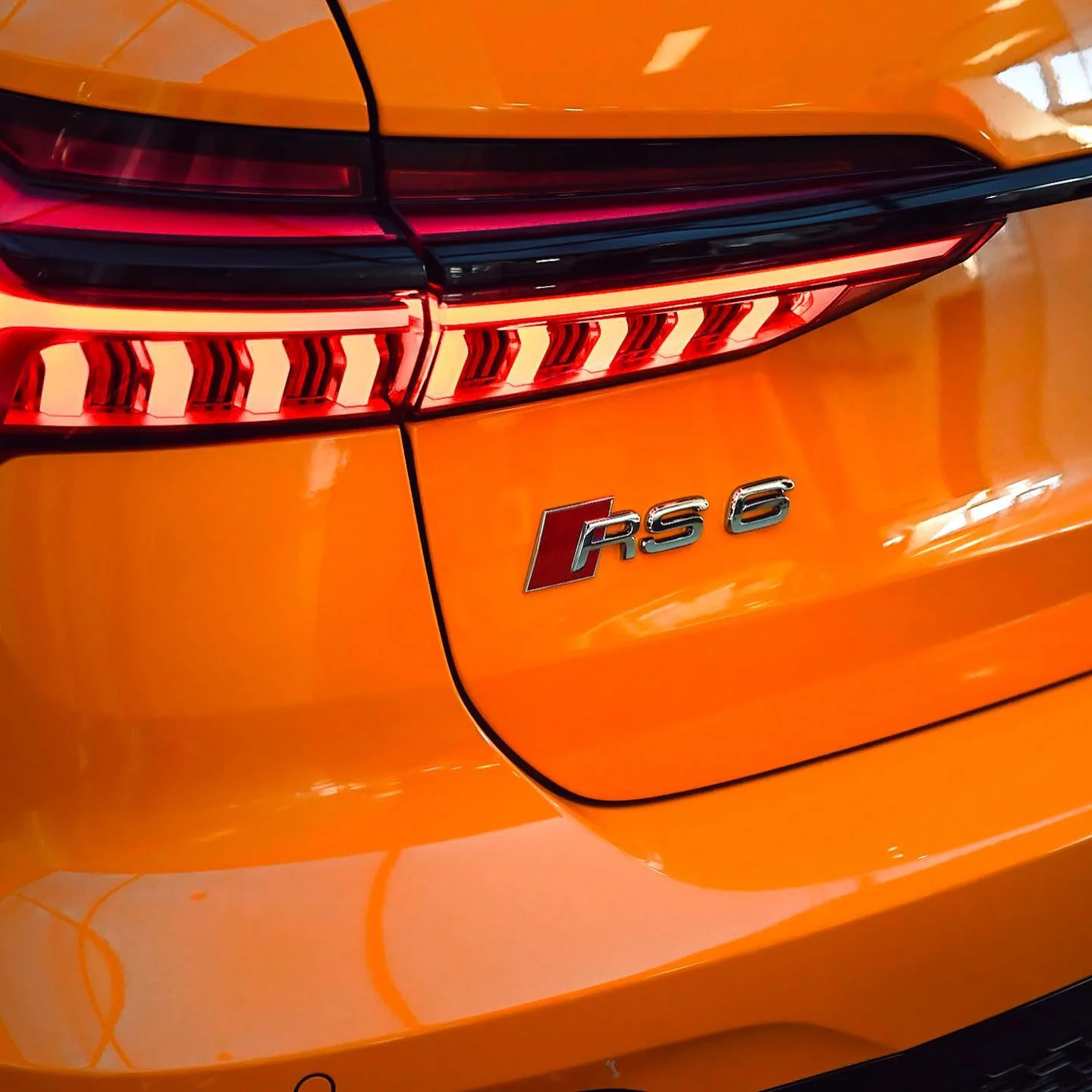 Solar Orange Audi RS6 Avant