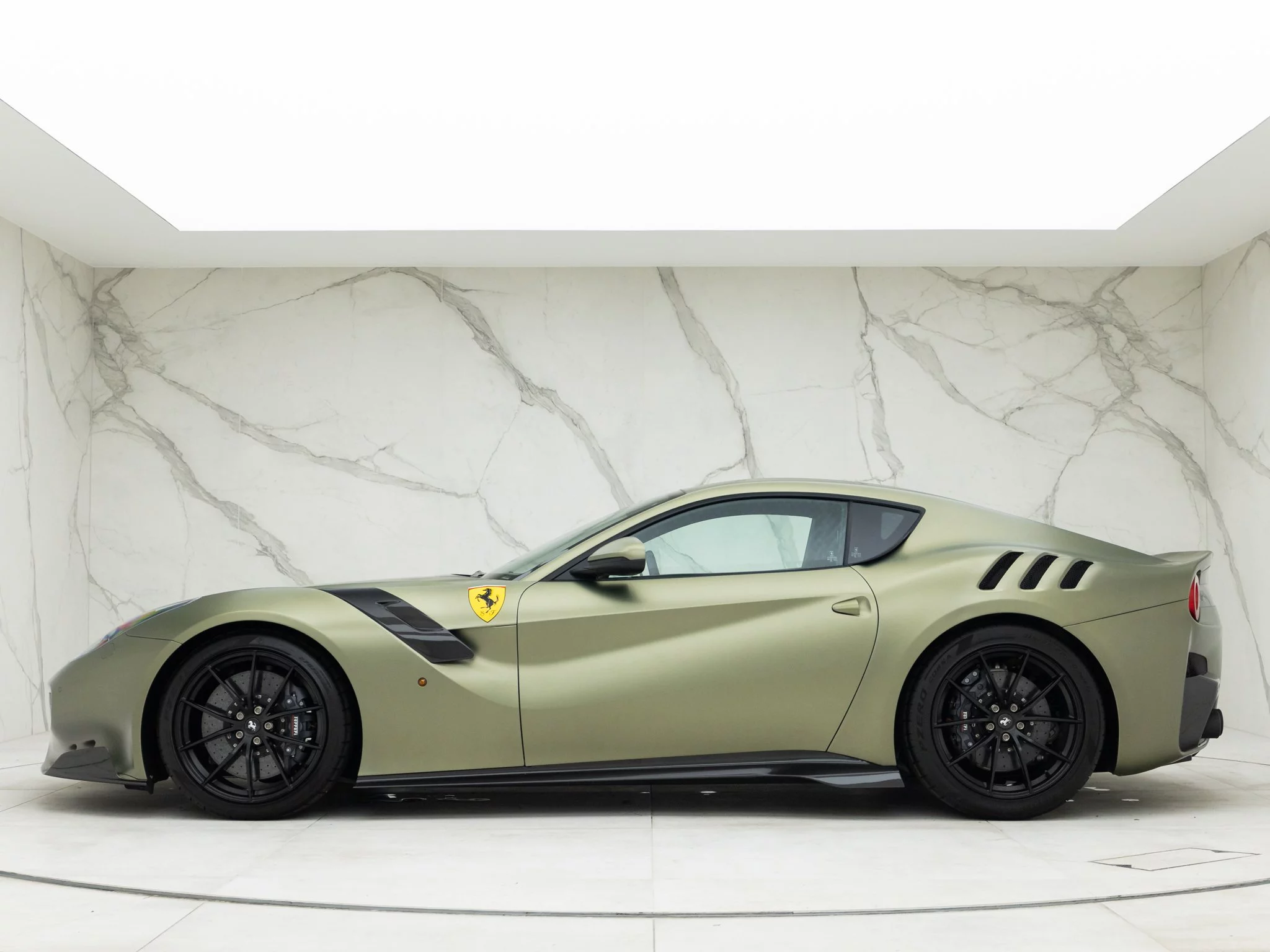 Verde Masoni Opaco Ferrari F12