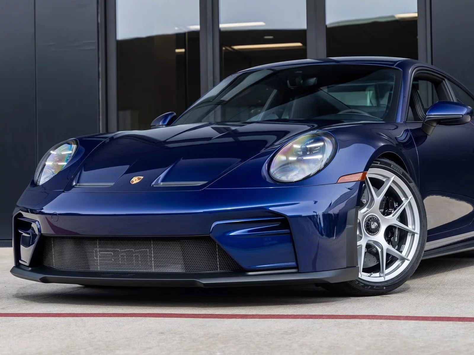 Gentian Blue Metallic Porsche 911 GT3