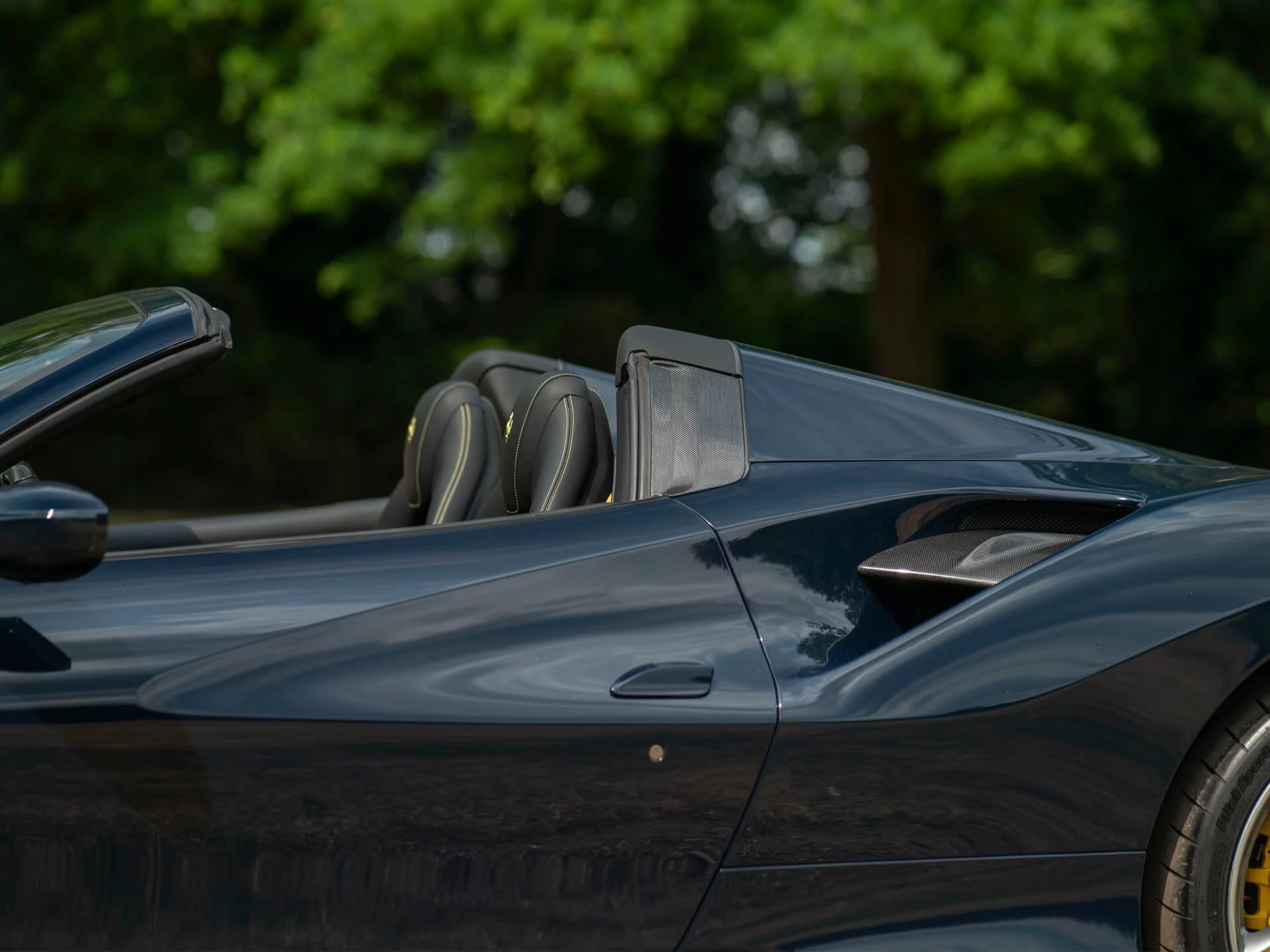 Nuovo Blu Pozzi Ferrari 488