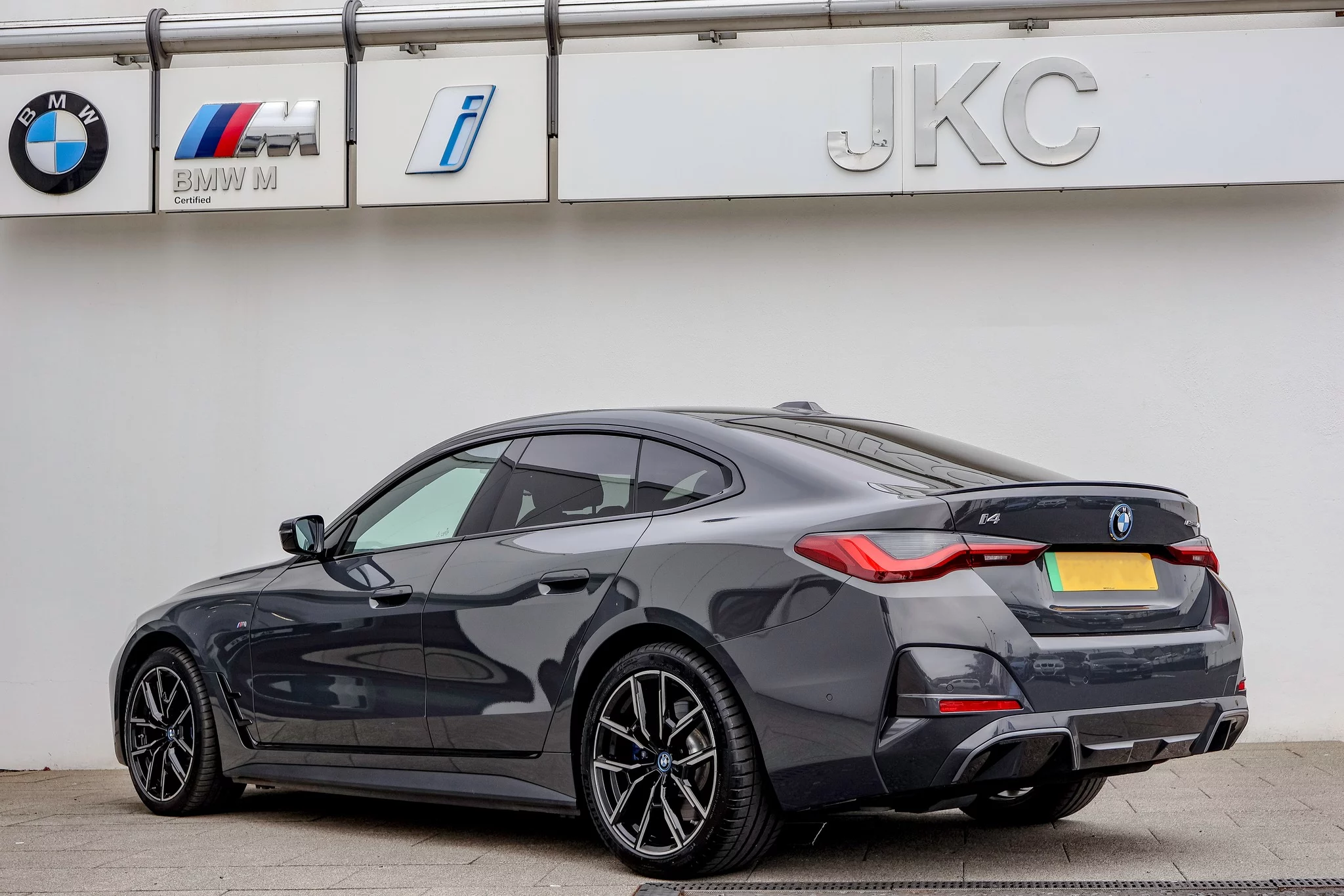 Dravit Grey BMW i4