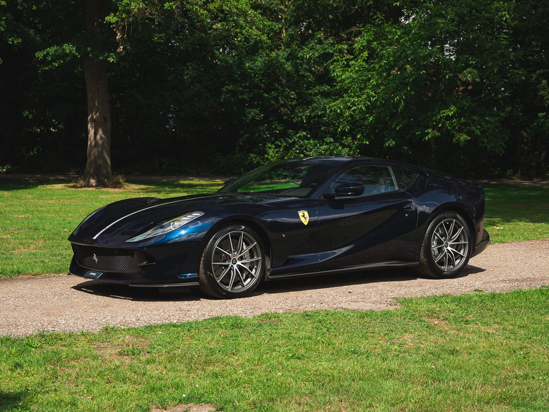 Blu Micalizzato Ferrari 812