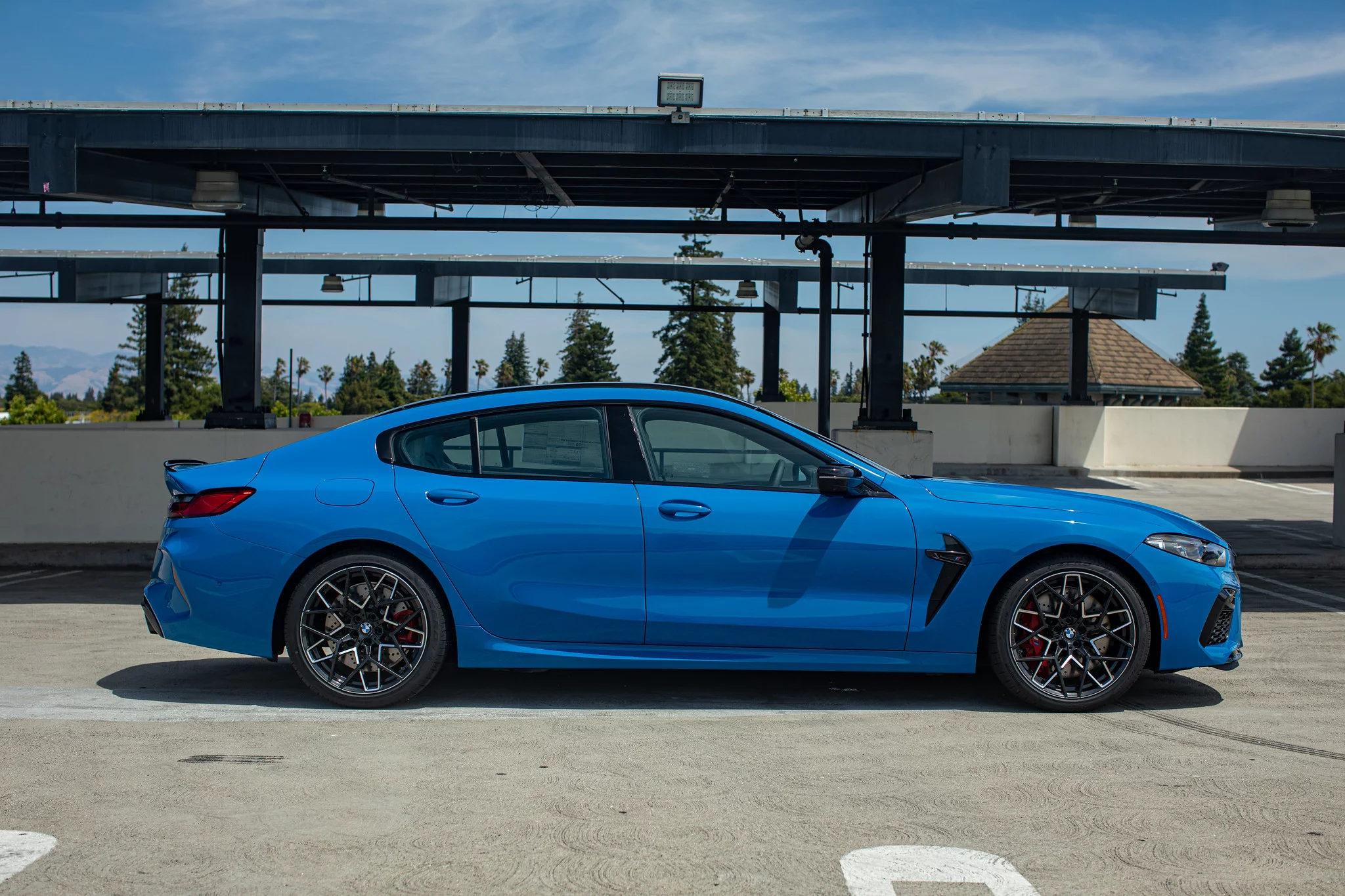 Pure Blue BMW M8