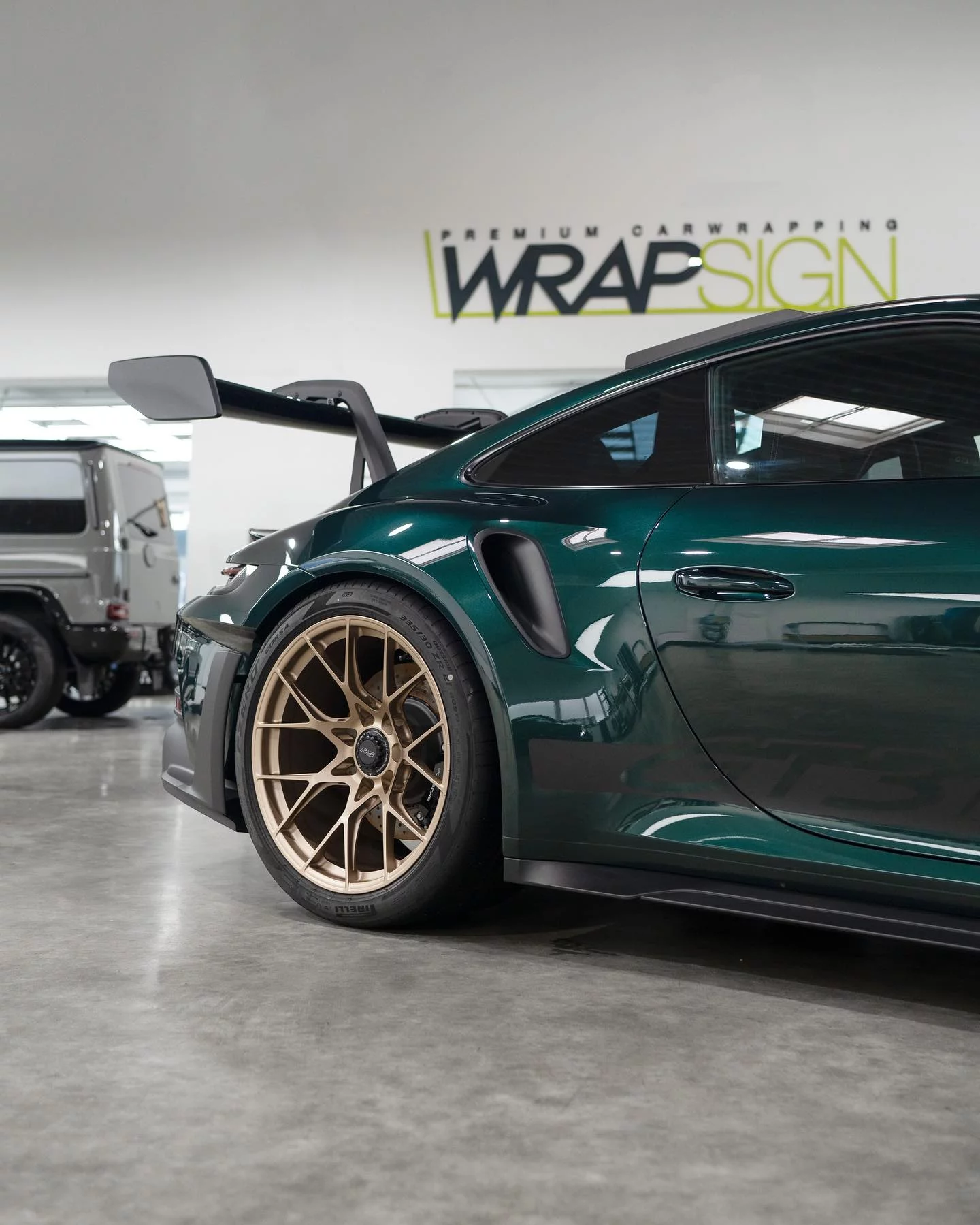 Jet Green Metallic Porsche 911 GT3 RS