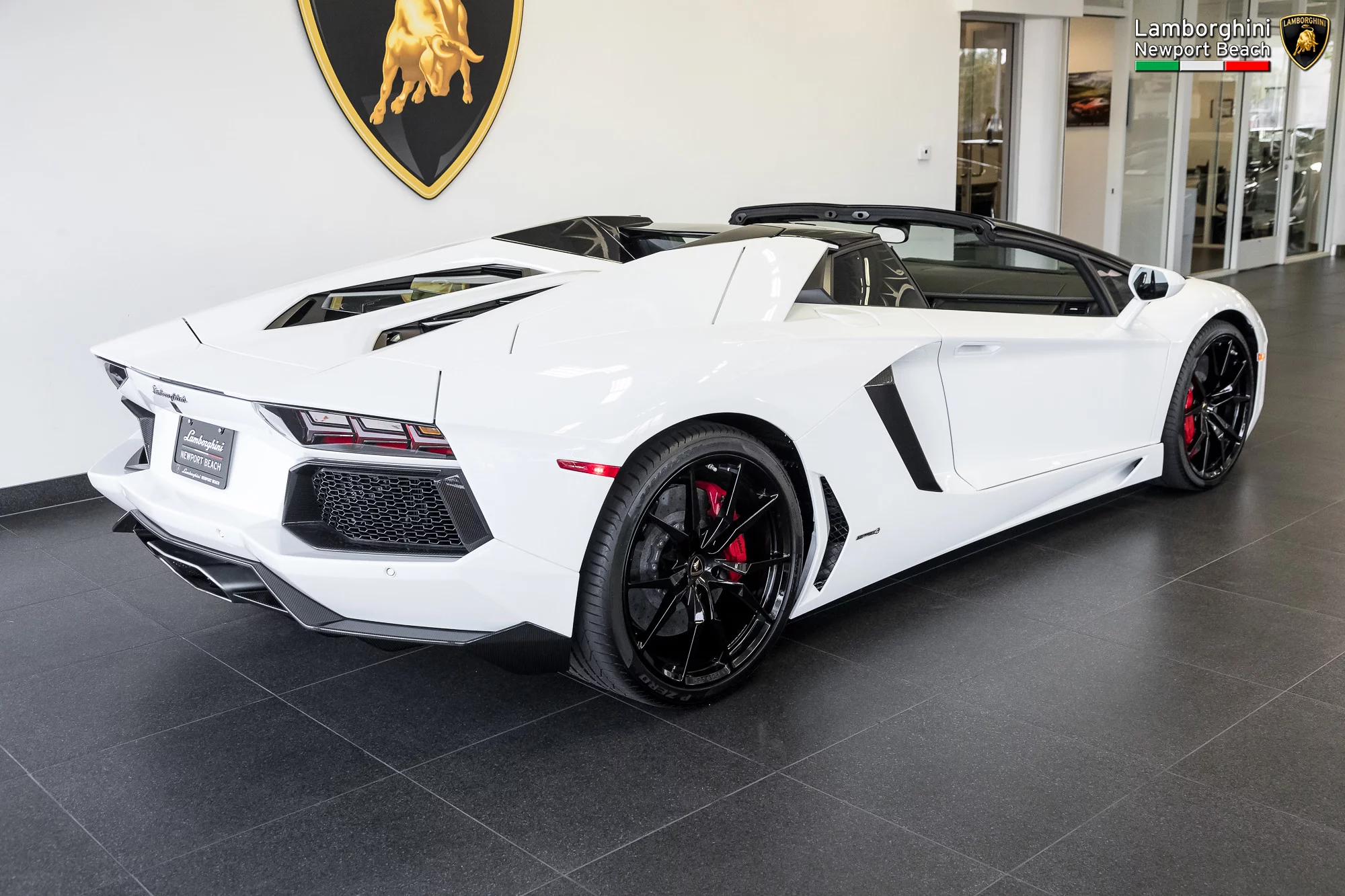 Bianco Isis Lamborghini Aventador