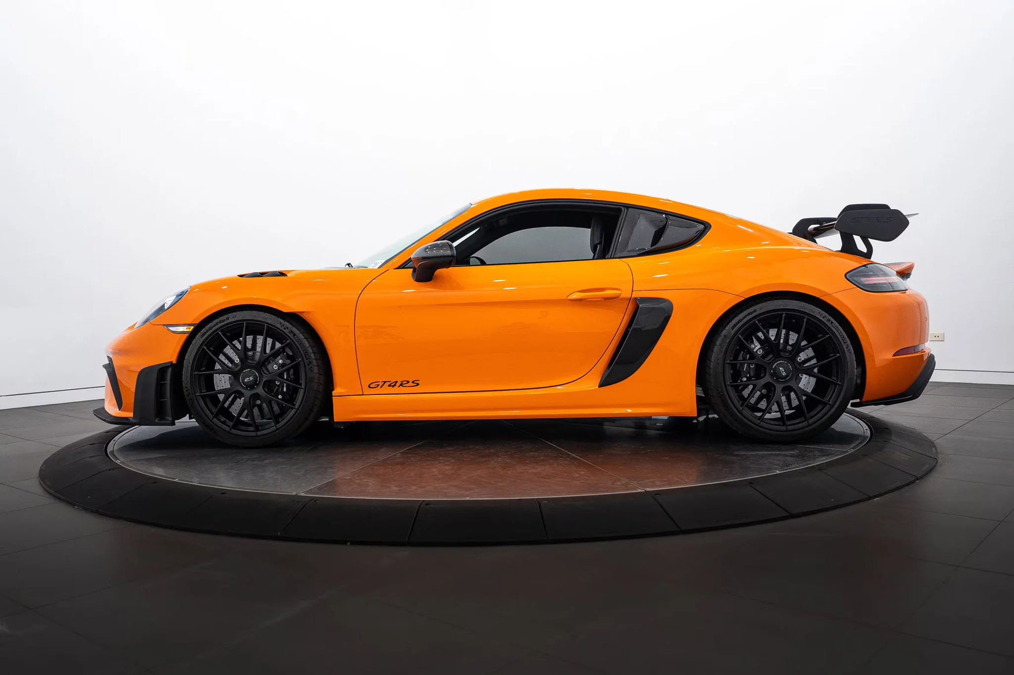 Pastel Orange Porsche 718 Cayman GT4 RS
