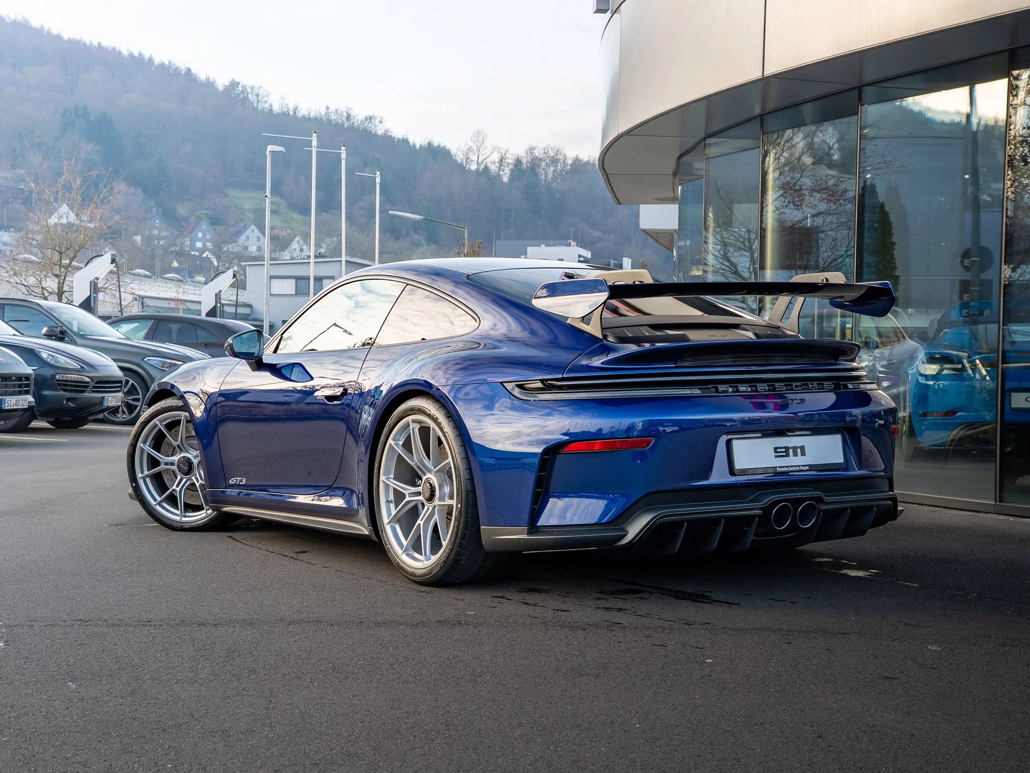 Gentian Blue Metallic Porsche 911 GT3