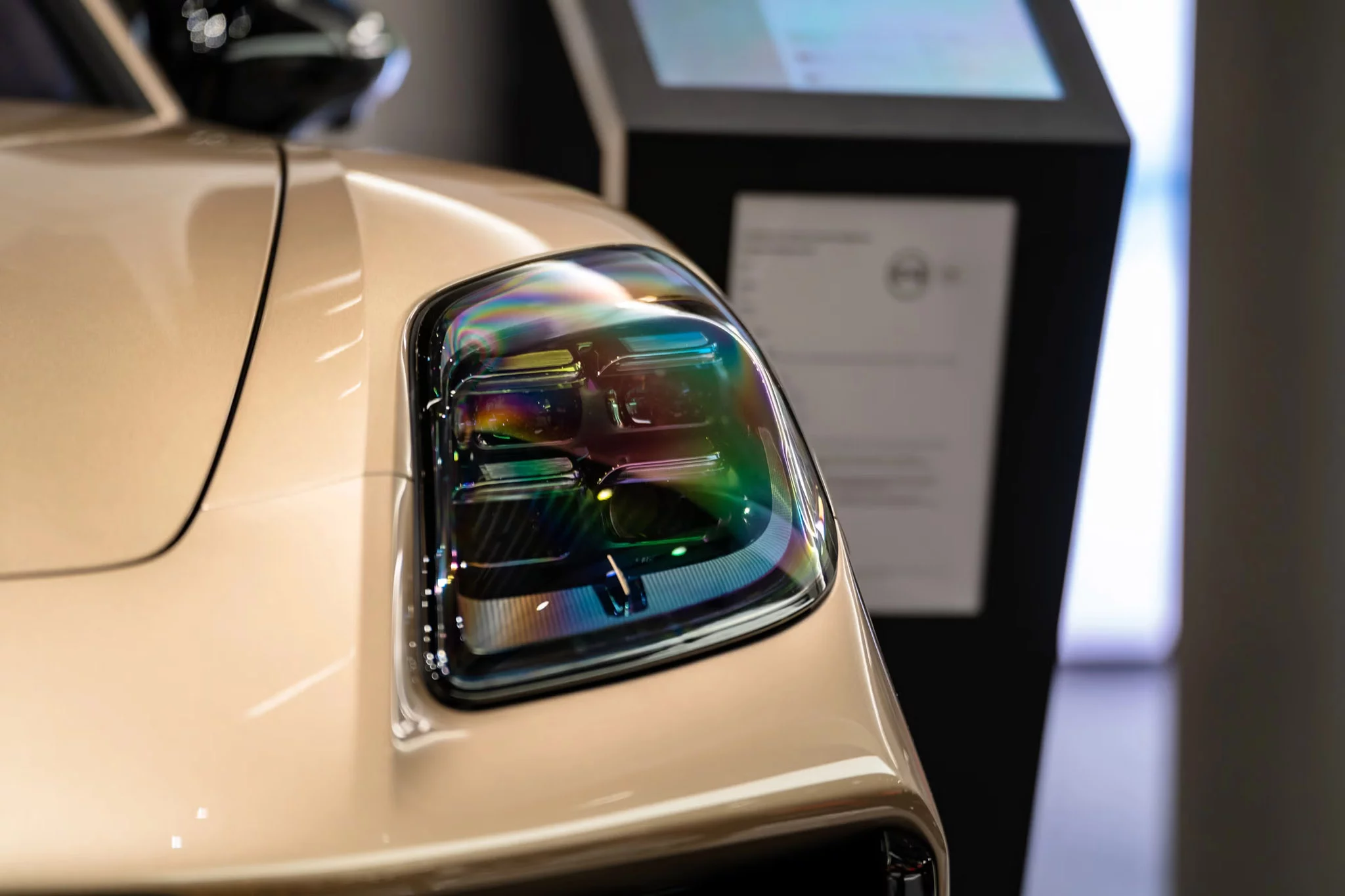 Gold Bronze Metallic Porsche Panamera