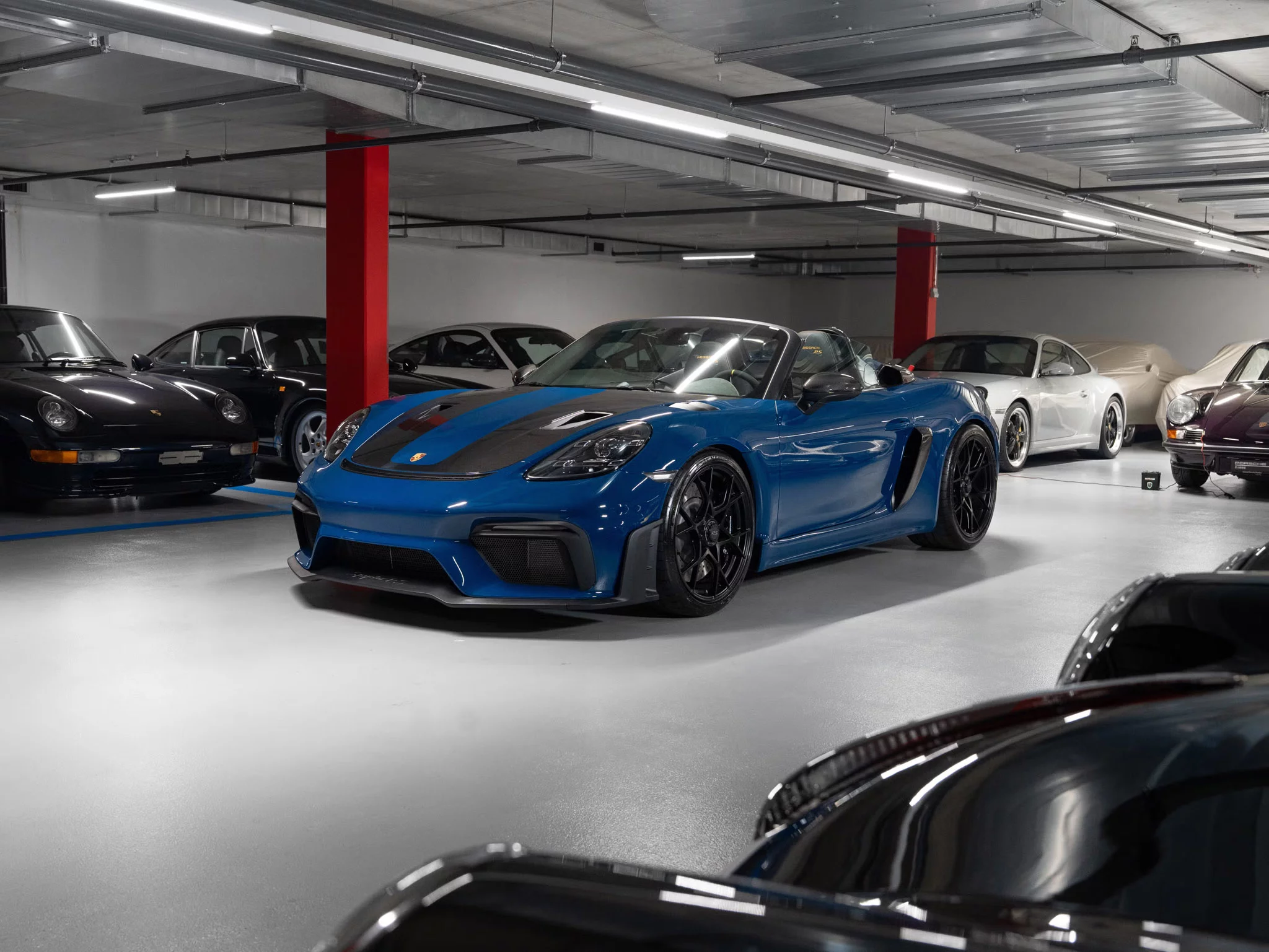 Manaus Blue Porsche 718 Spyder RS
