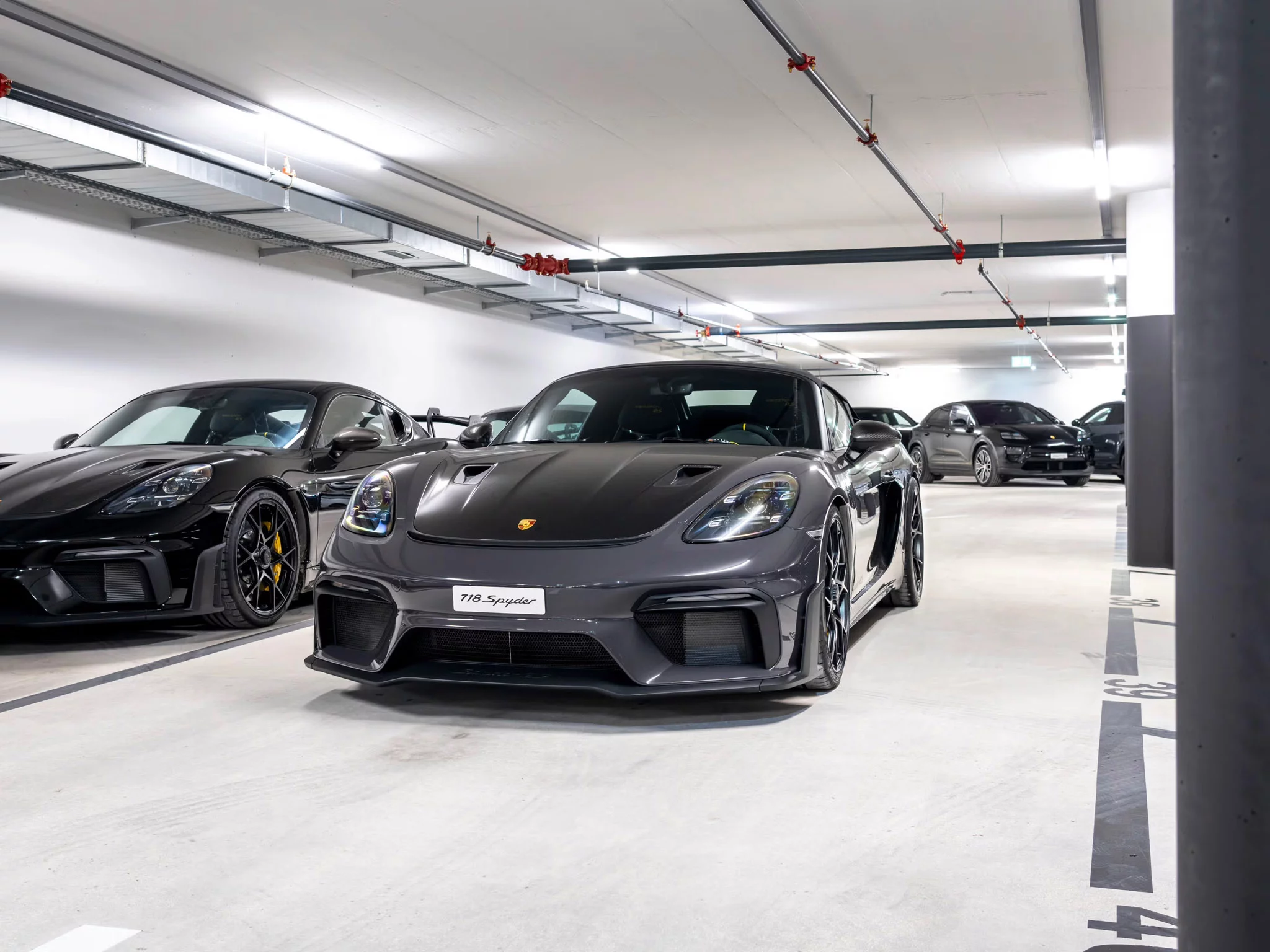 Grey Black Porsche 718 Spyder RS