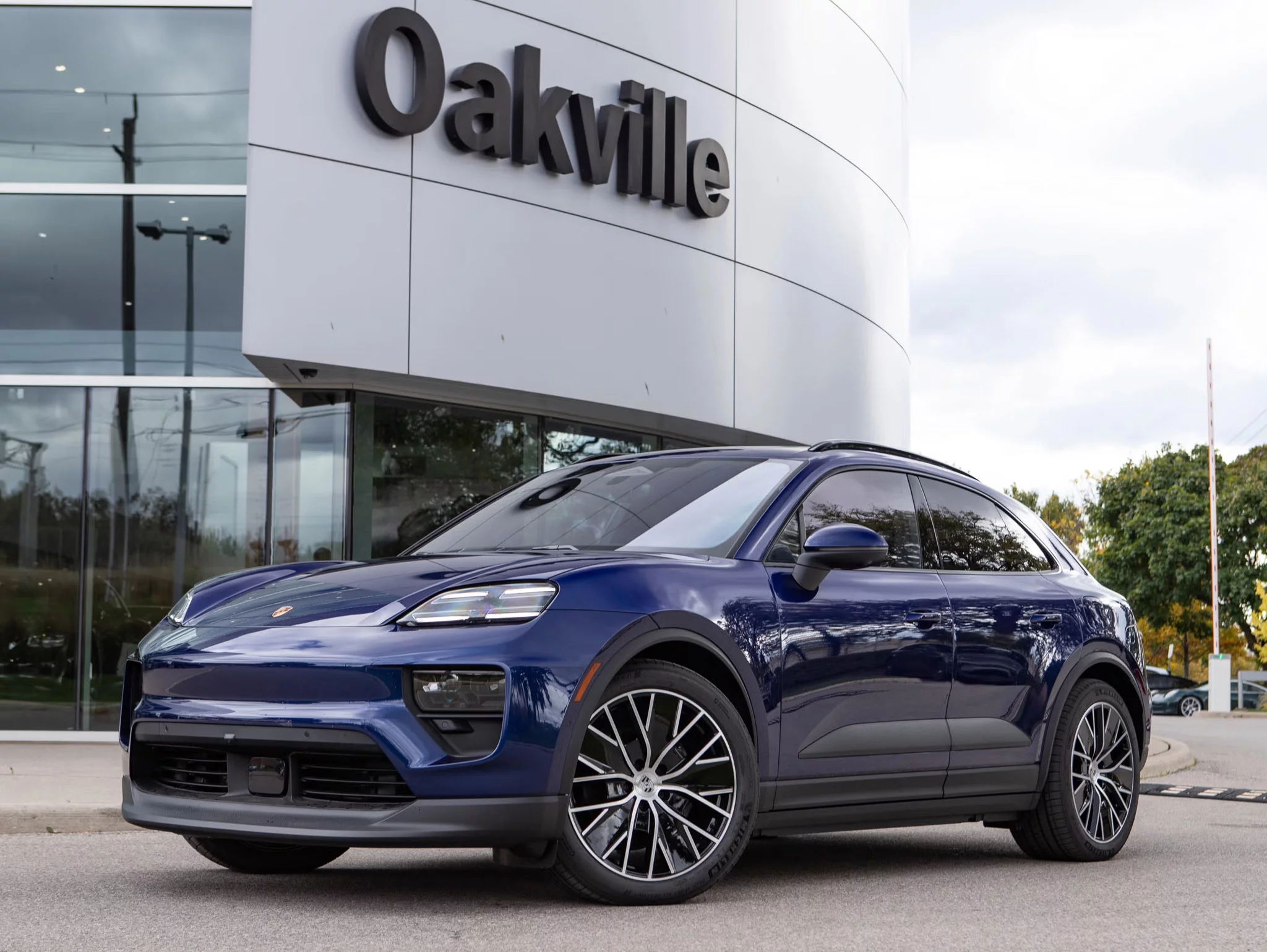 Gentian Blue Metallic Porsche Macan Electric