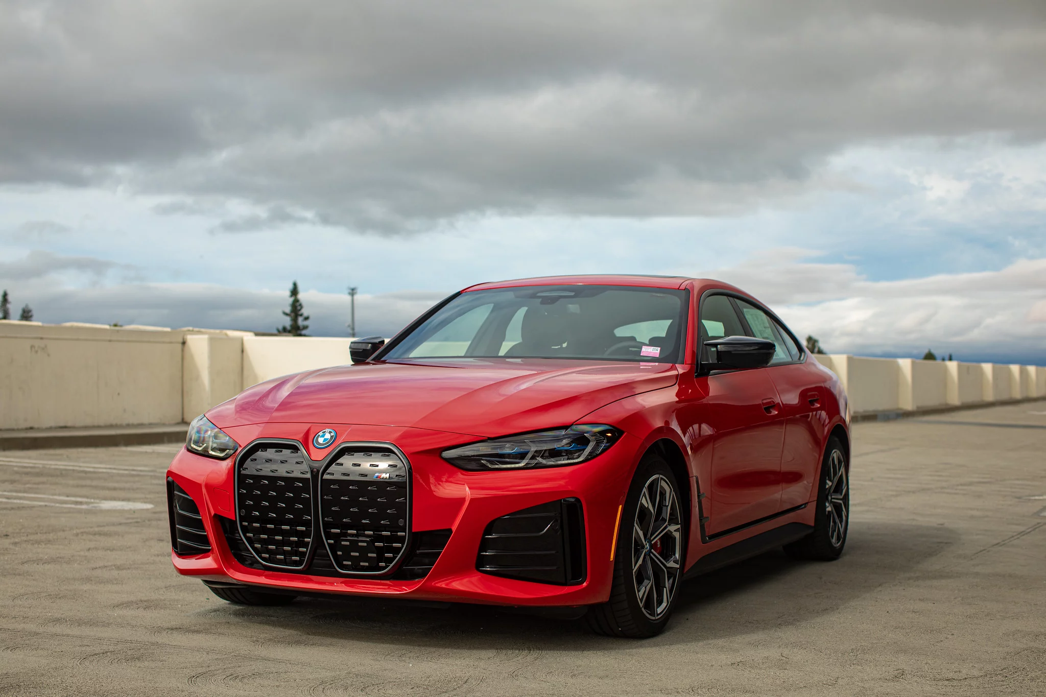 Rosso Corsa BMW i4
