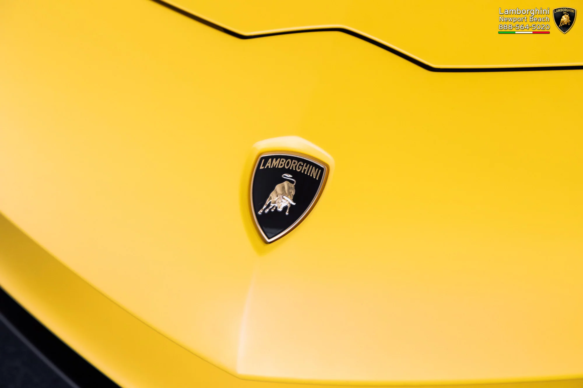 Giallo Horus Lamborghini Aventador