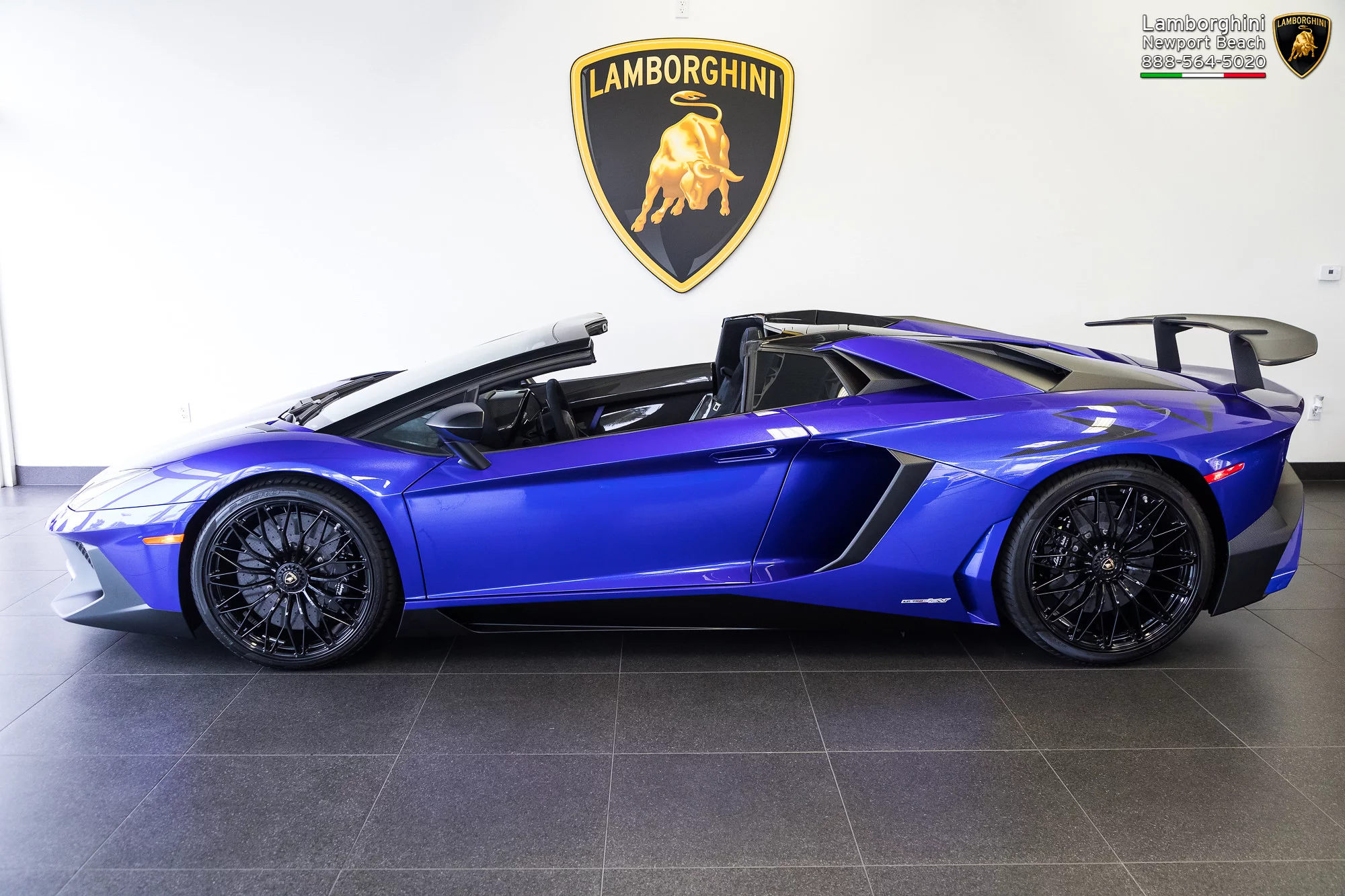 Blu Alano - Lamborghini Aventador SuperVeloce Roadster (LP750-4