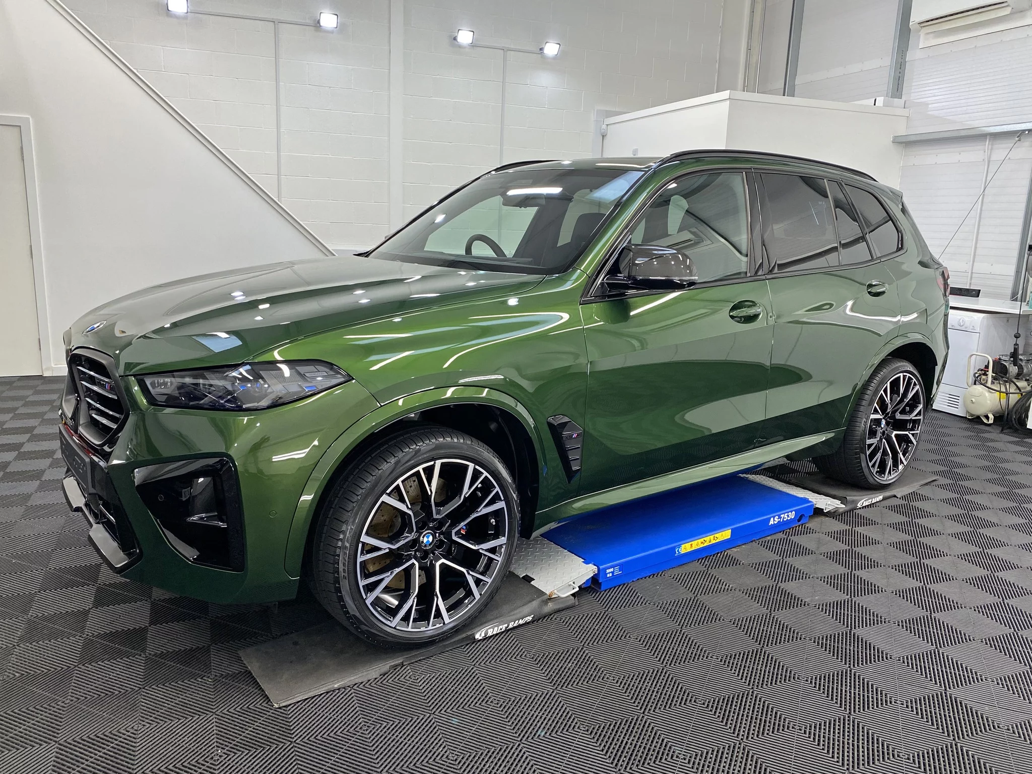 Verde Ermes BMW X5