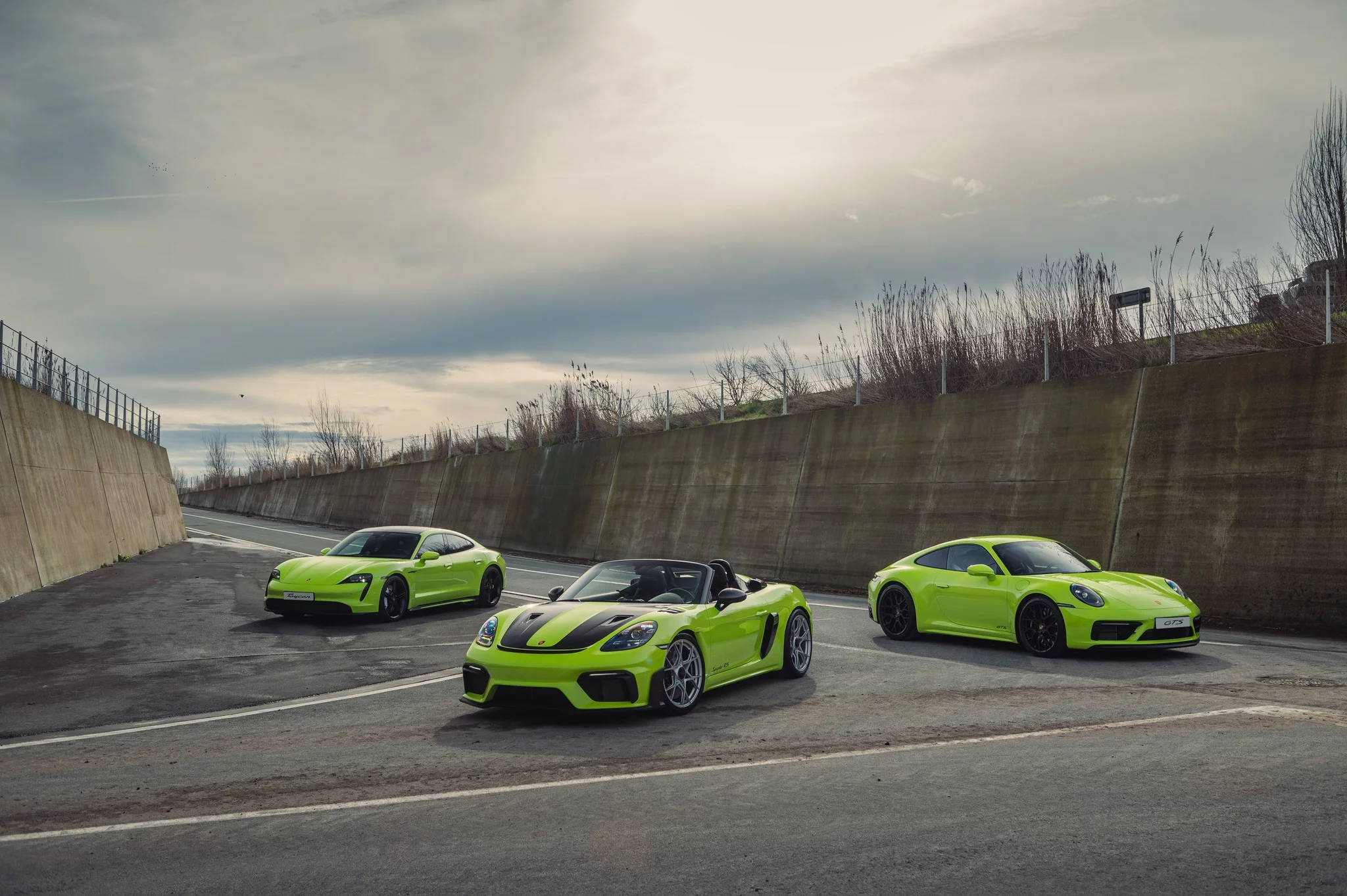 Acid Green Porsche 718 Spyder RS