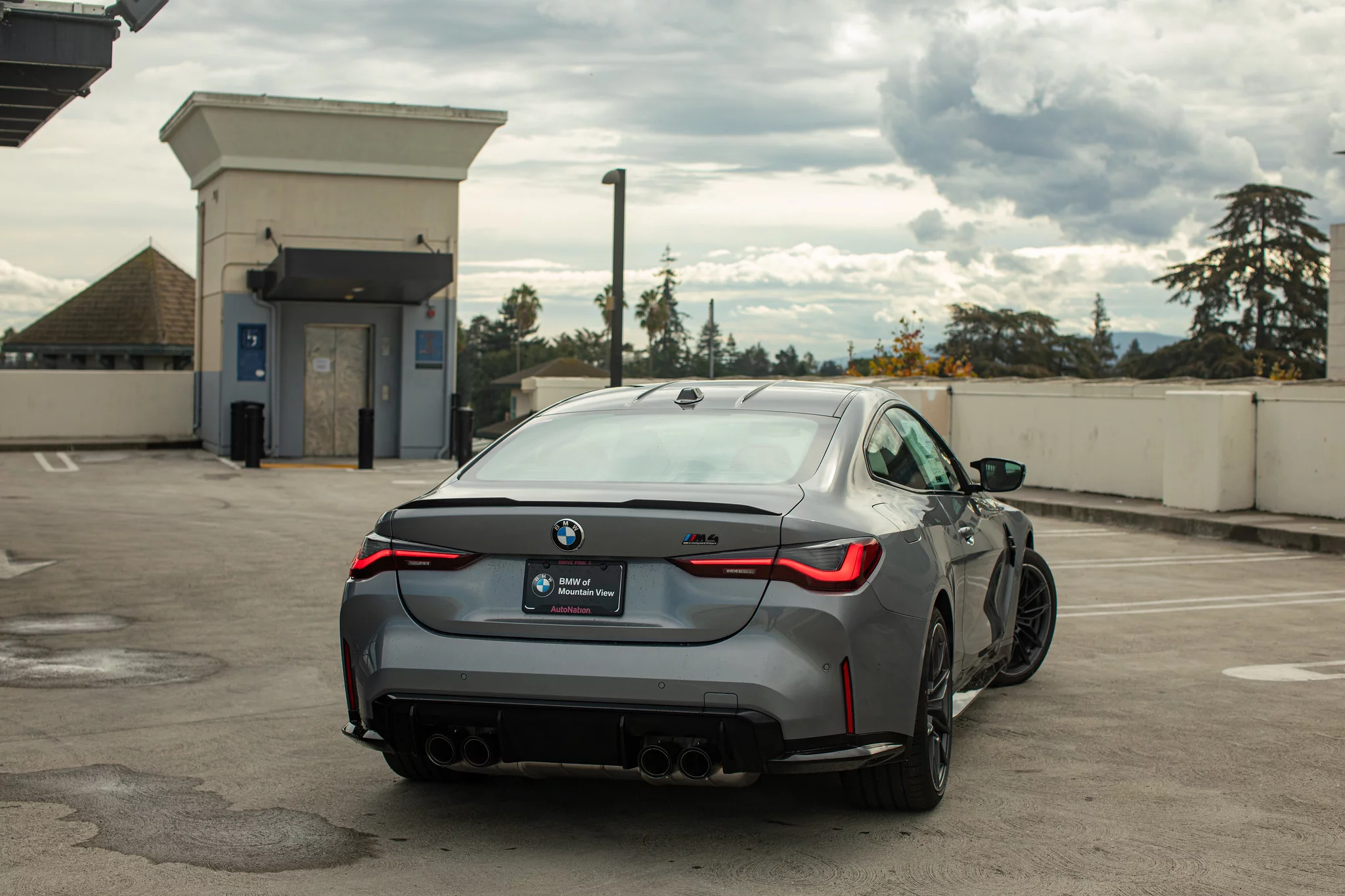Skyscraper Grey BMW M4