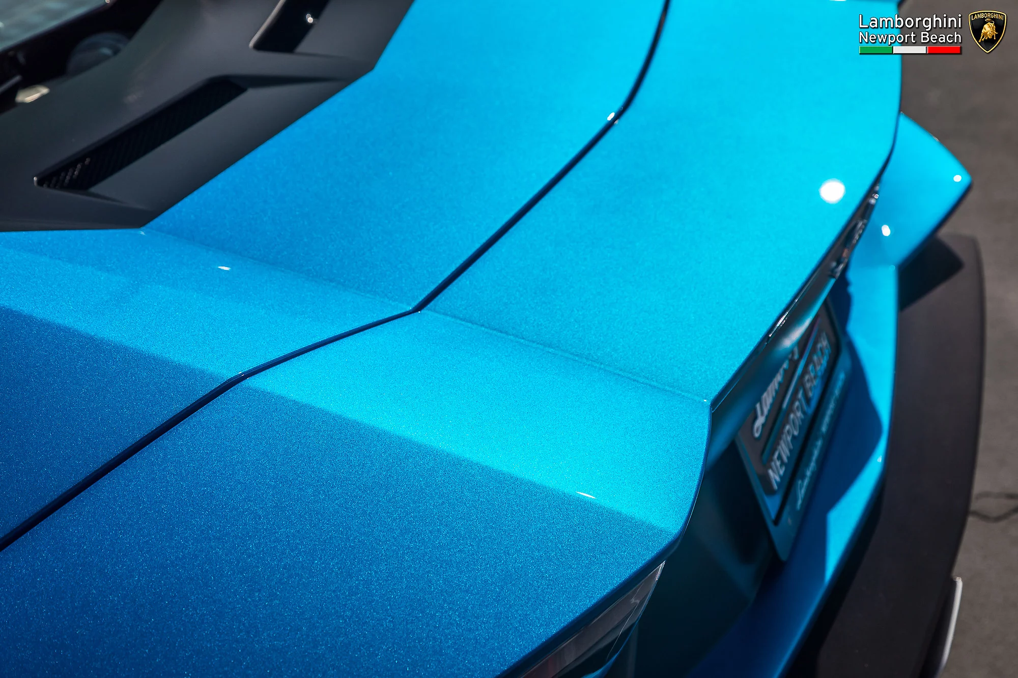 Blu Nethuns Lamborghini Aventador