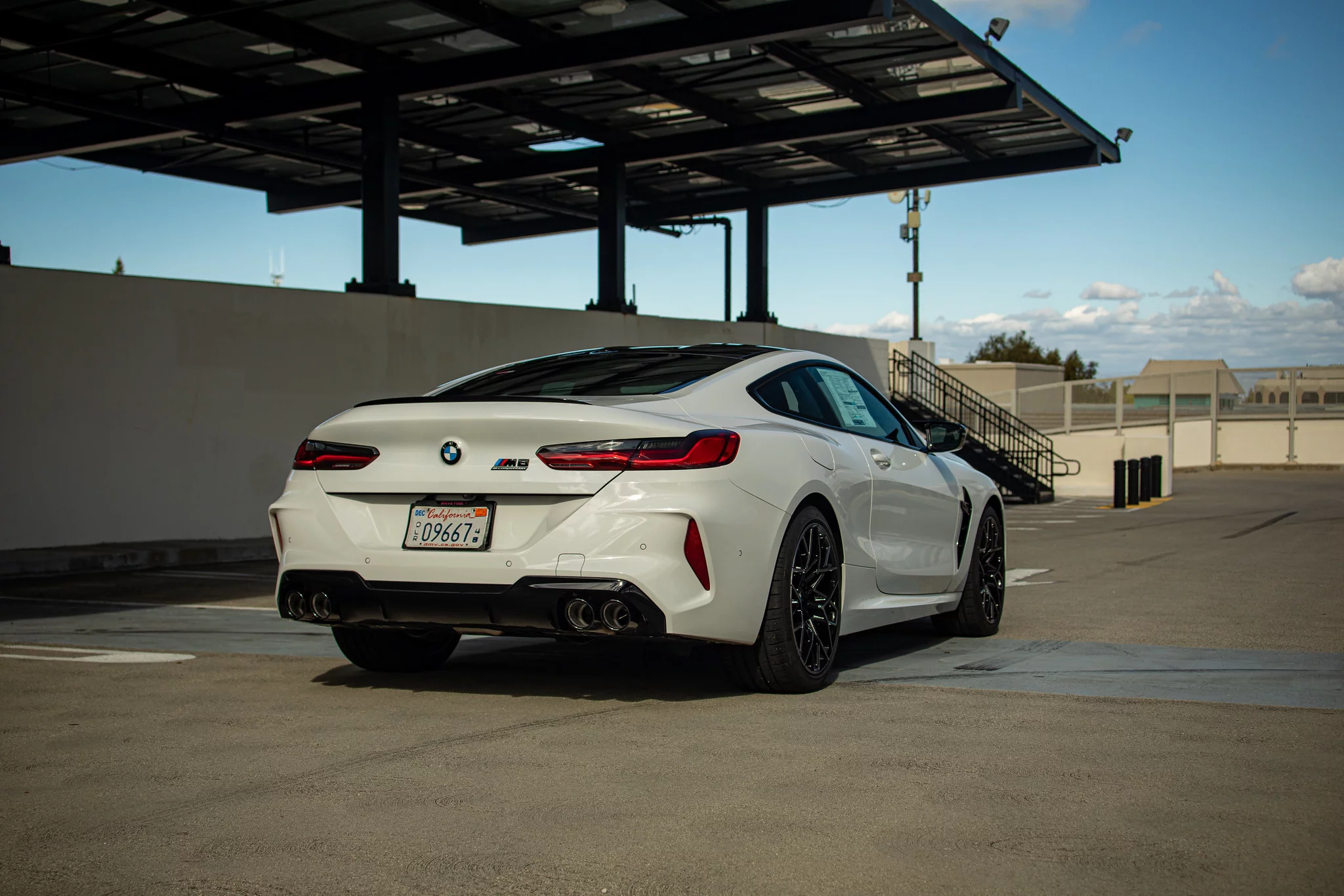 Alpine White III BMW M8