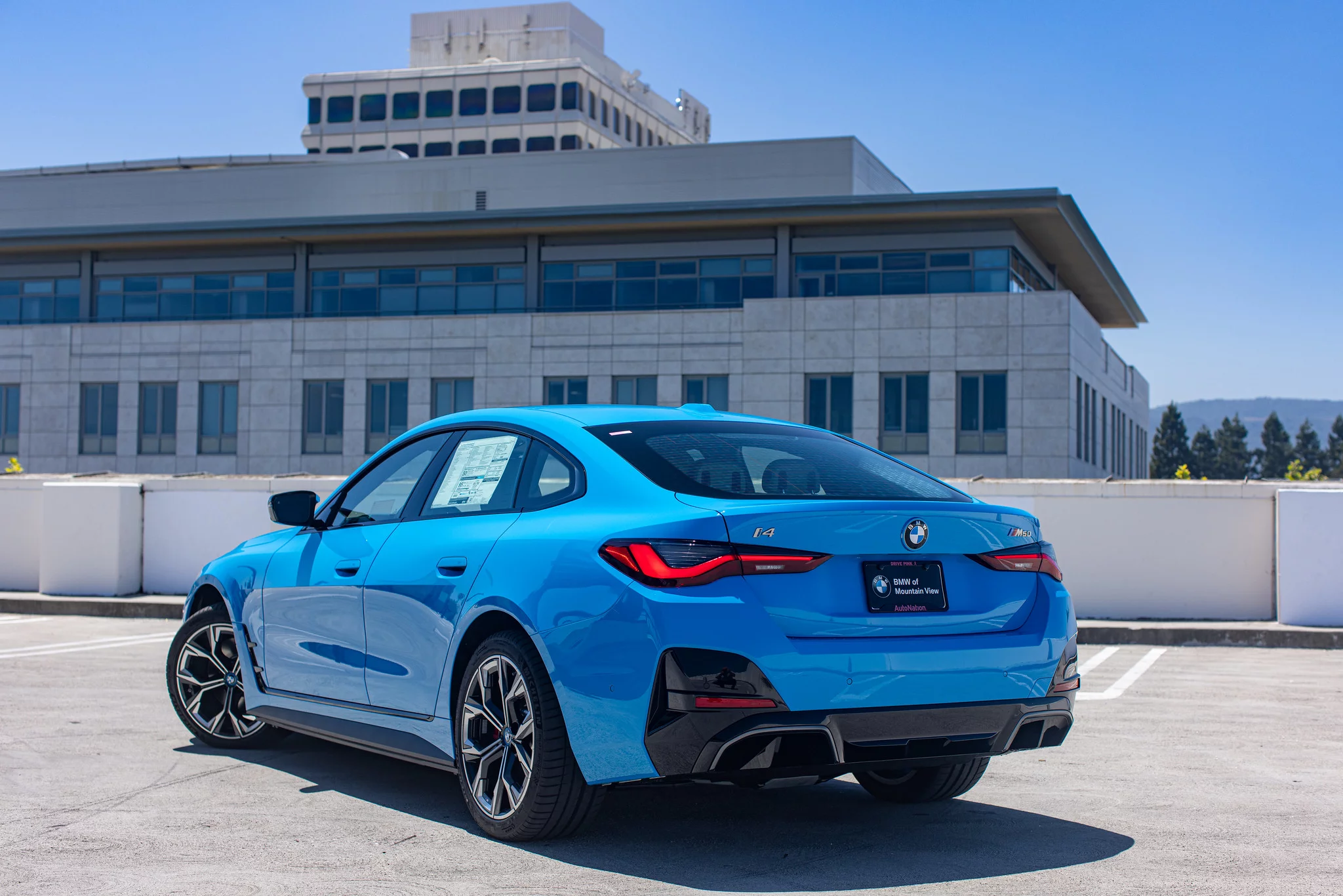 Daytona Beach Blue BMW i4