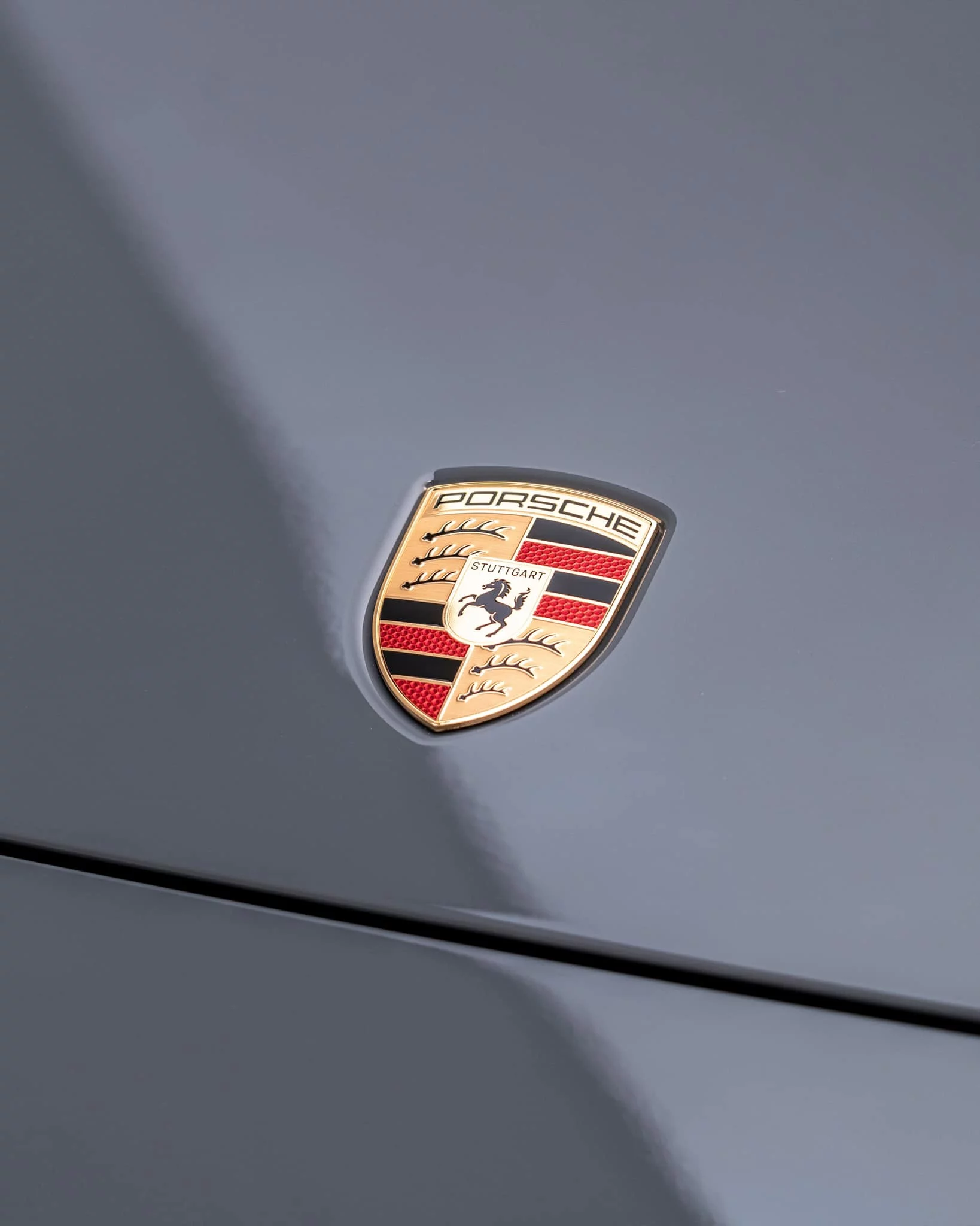 Slate Grey Neo Porsche Panamera