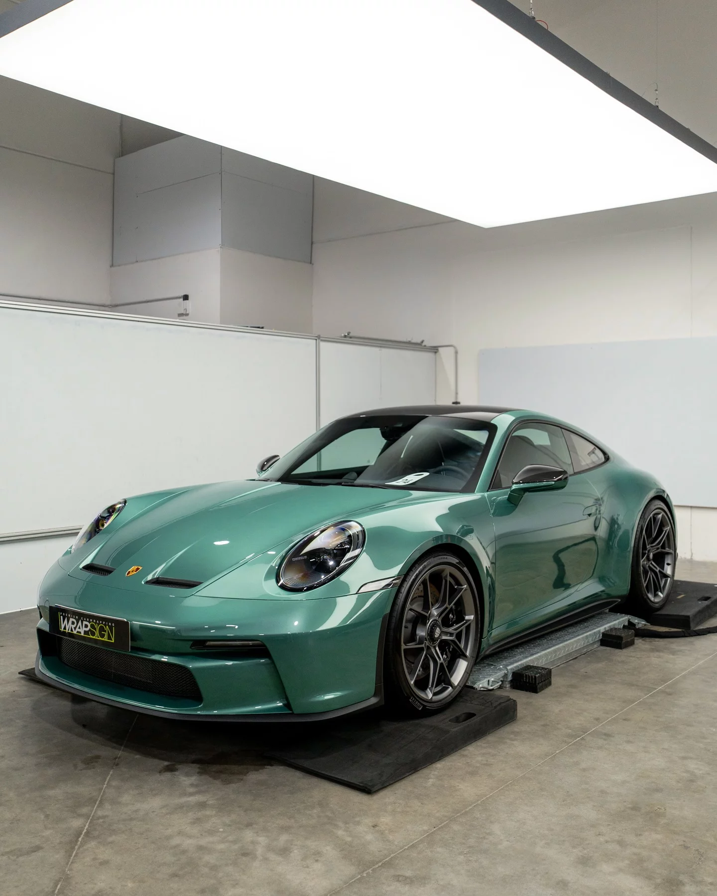 Racing Green Metallic Porsche 911 GT3